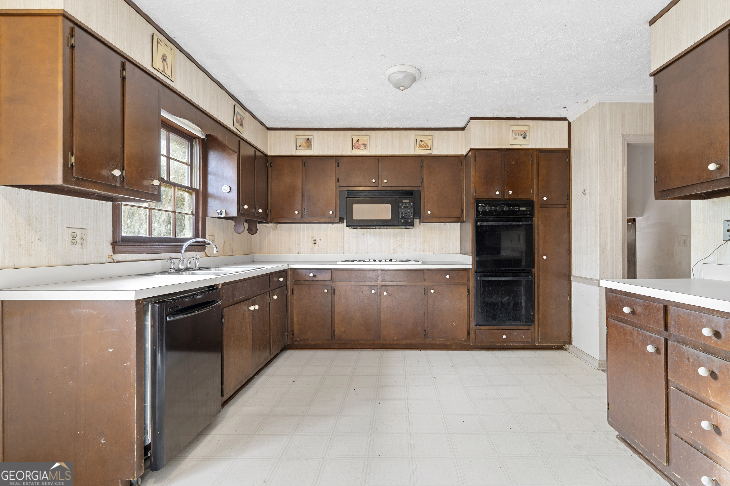 1548 Sprayberry Drive