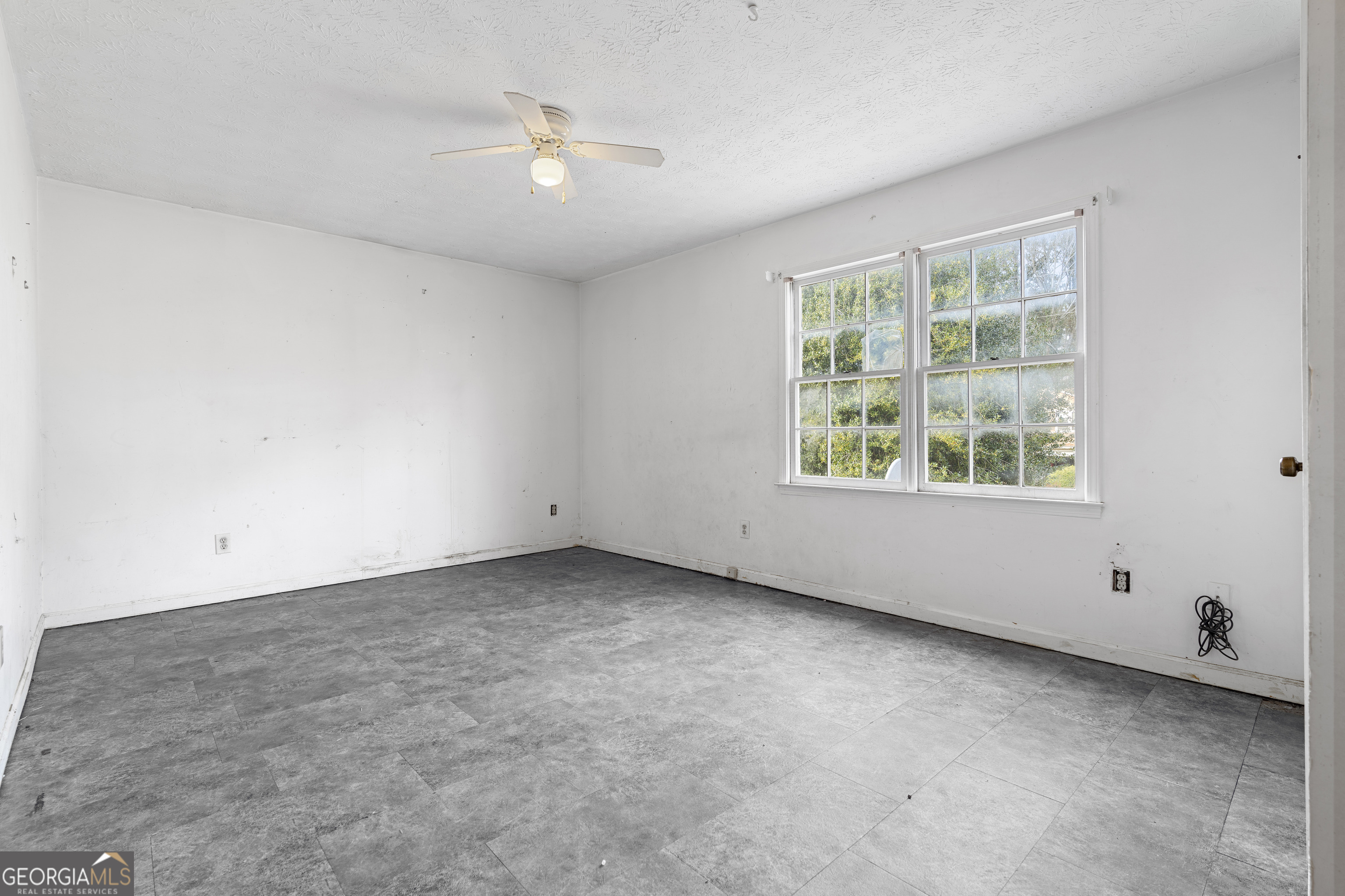 1548 Sprayberry Drive