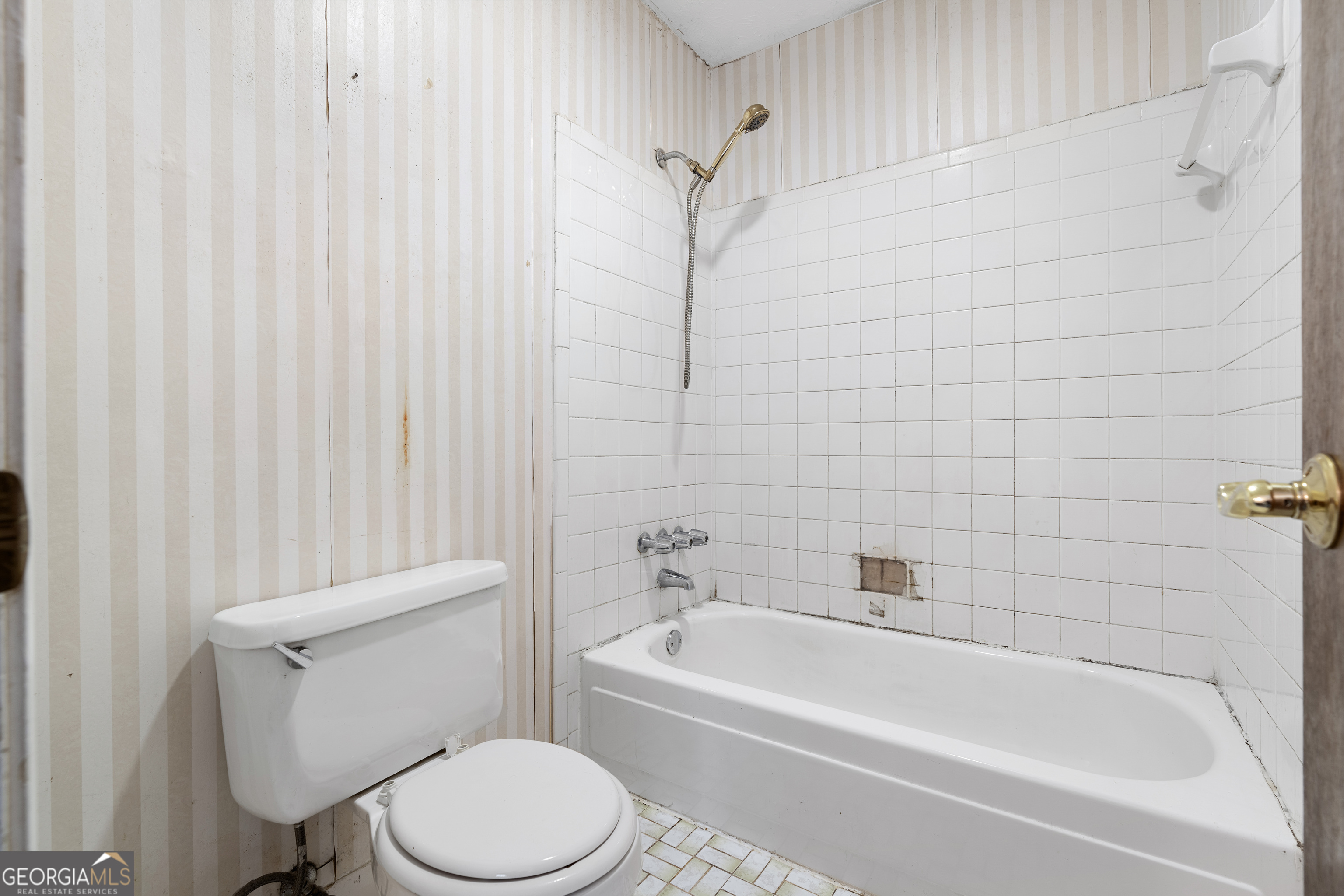 1548 Sprayberry Drive