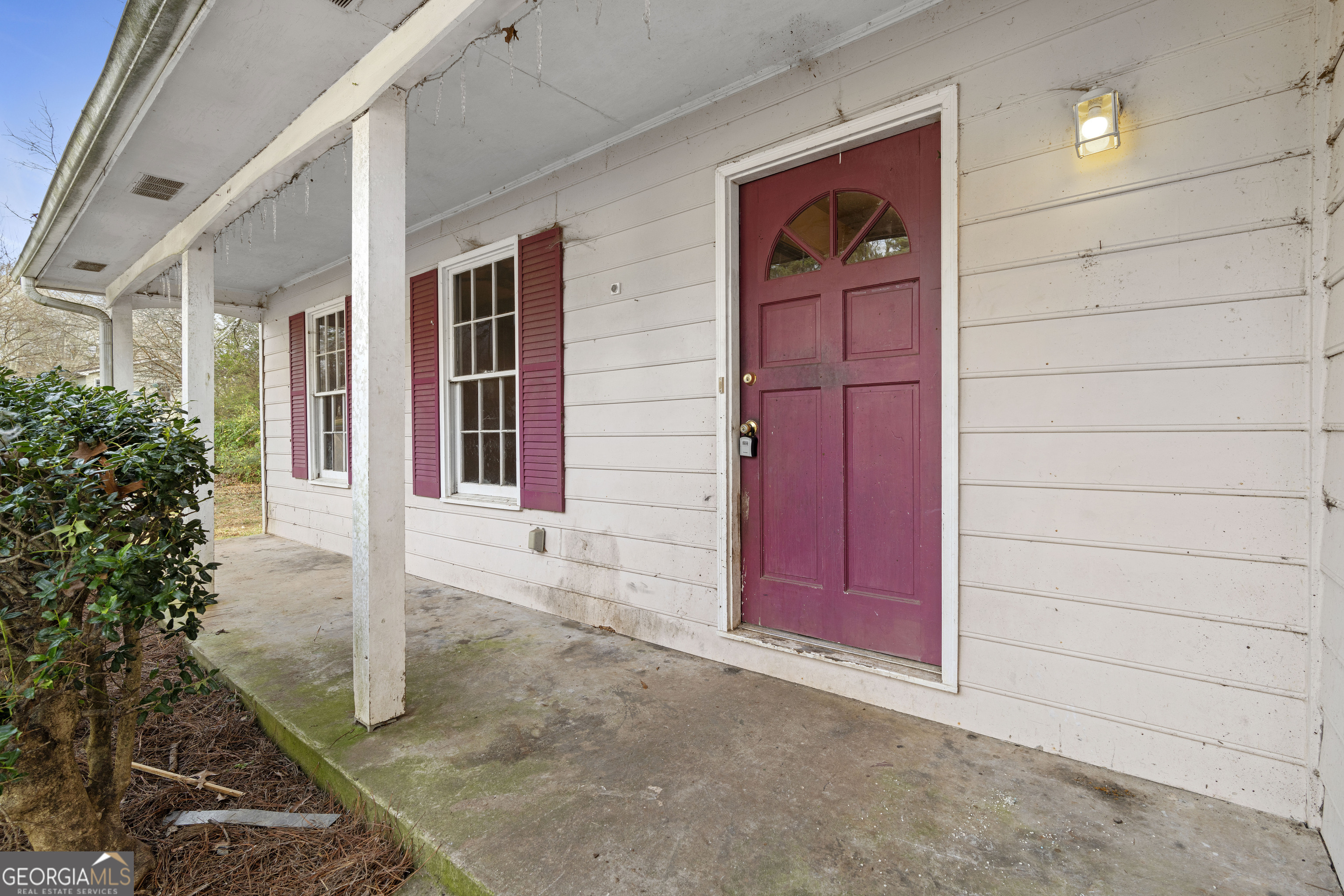 1548 Sprayberry Drive