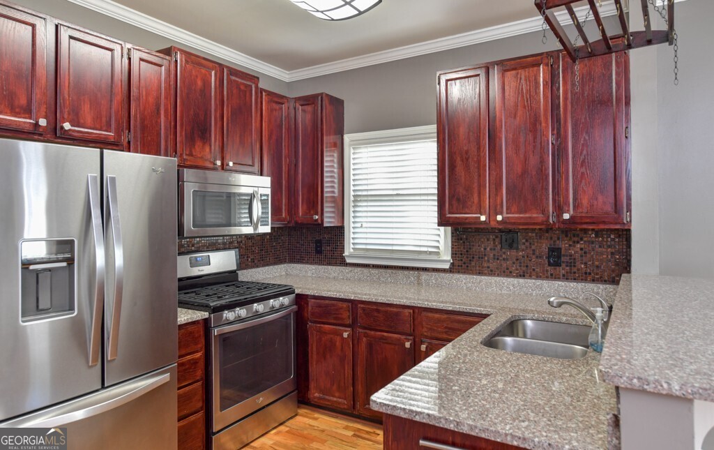 371 Woodward Avenue SE