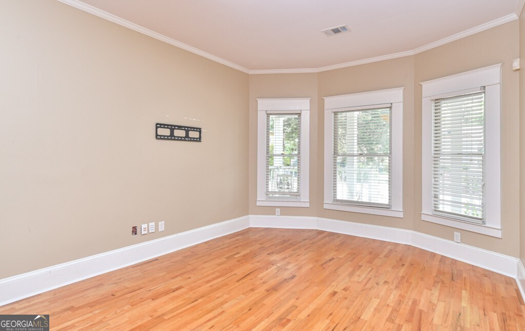 371 Woodward Avenue SE