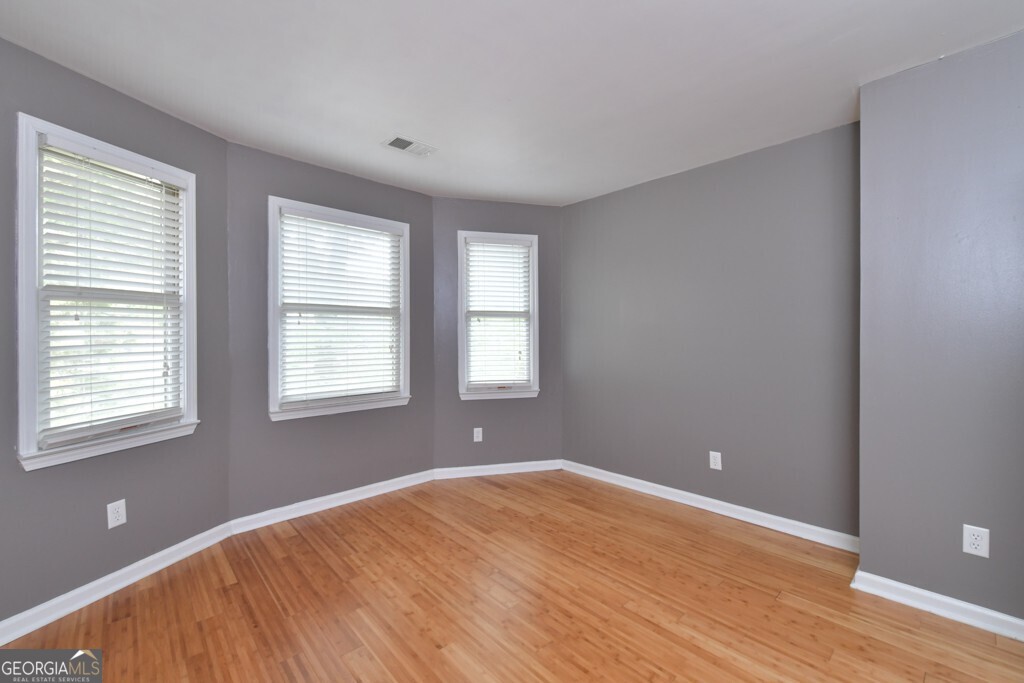 371 Woodward Avenue SE