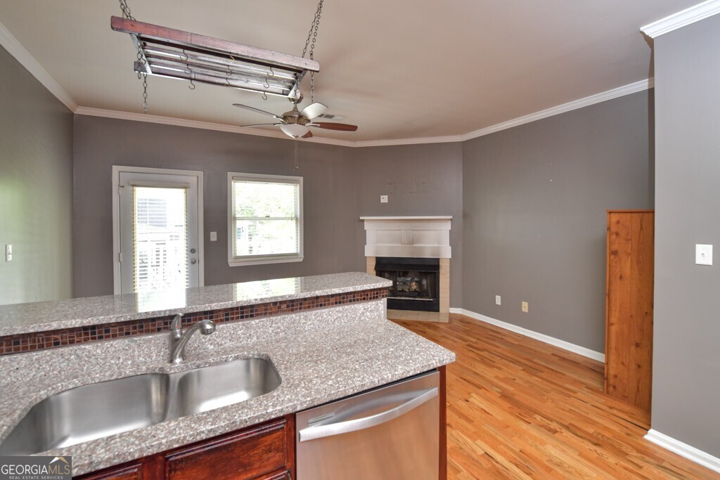 371 Woodward Avenue SE