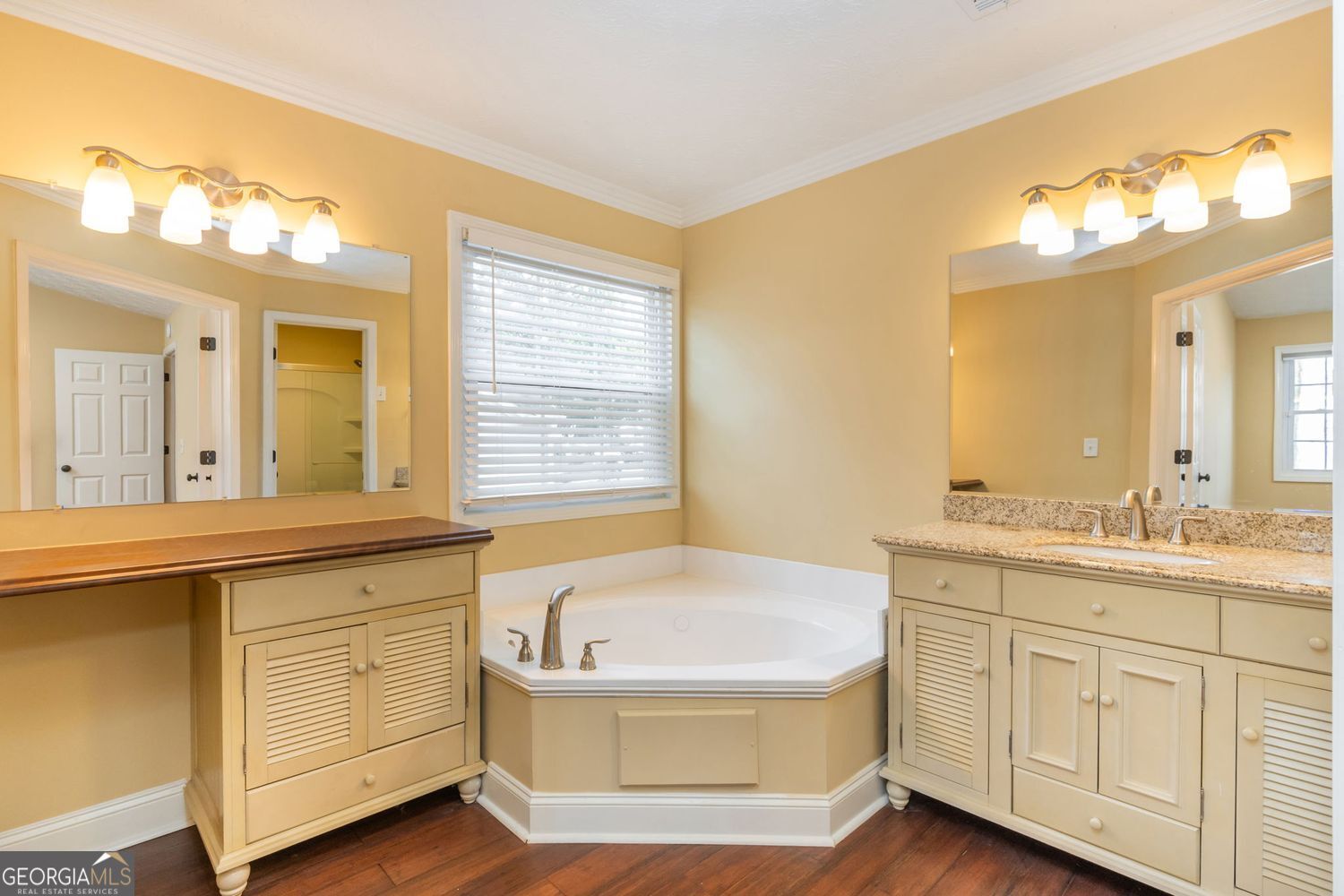 4207 Harris Ridge Court