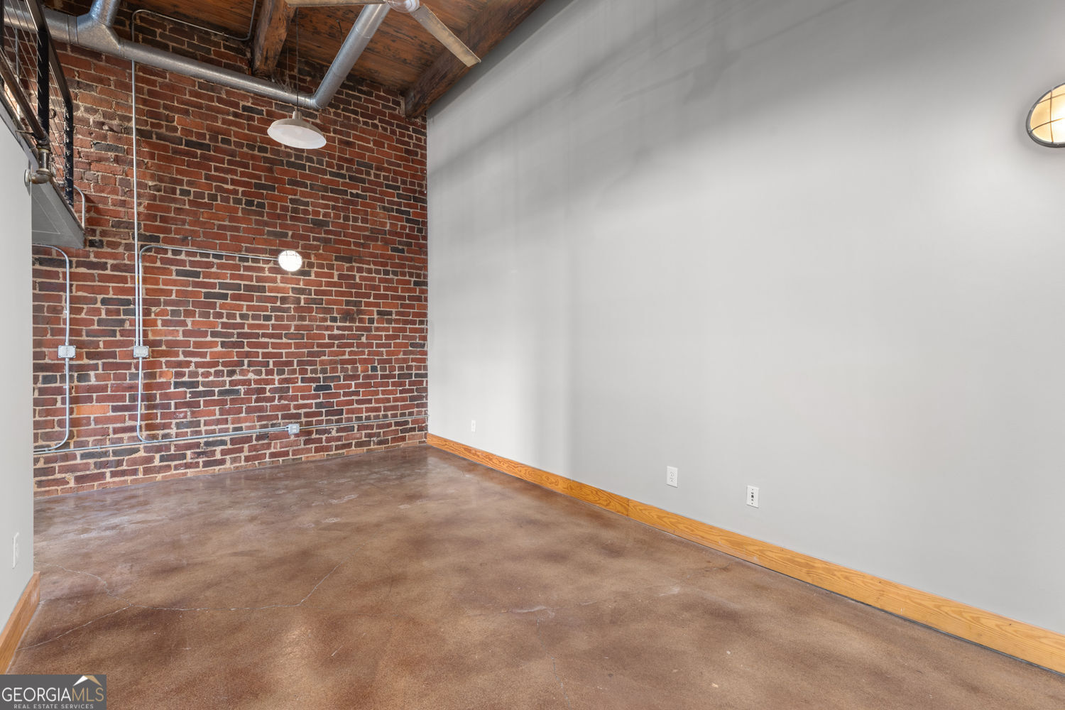 644 Wells Street SW # 16