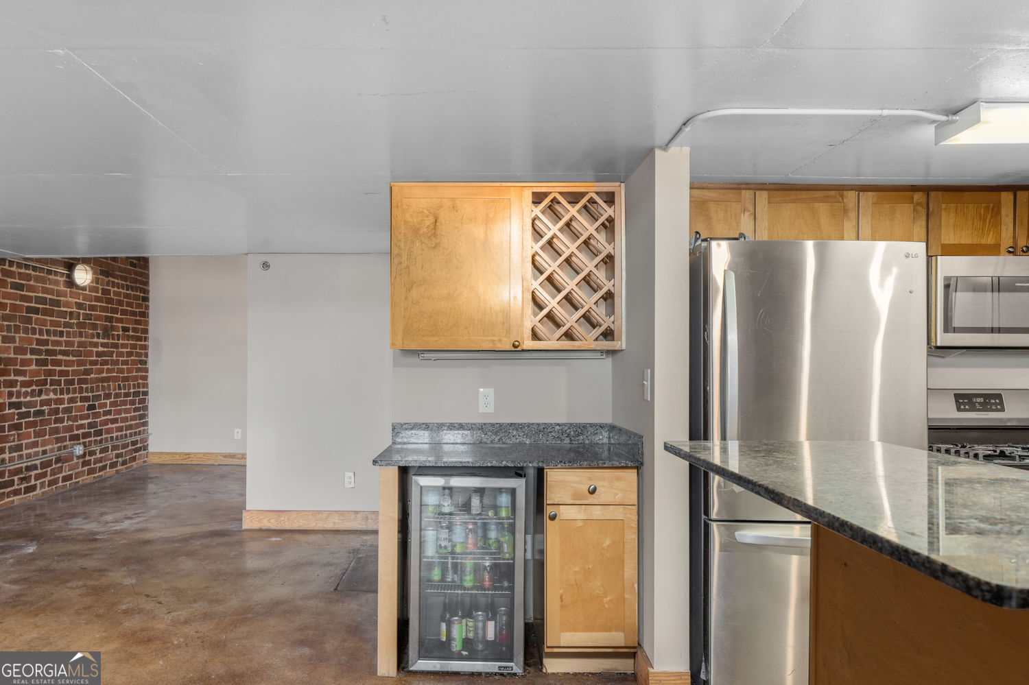 644 Wells Street SW # 16