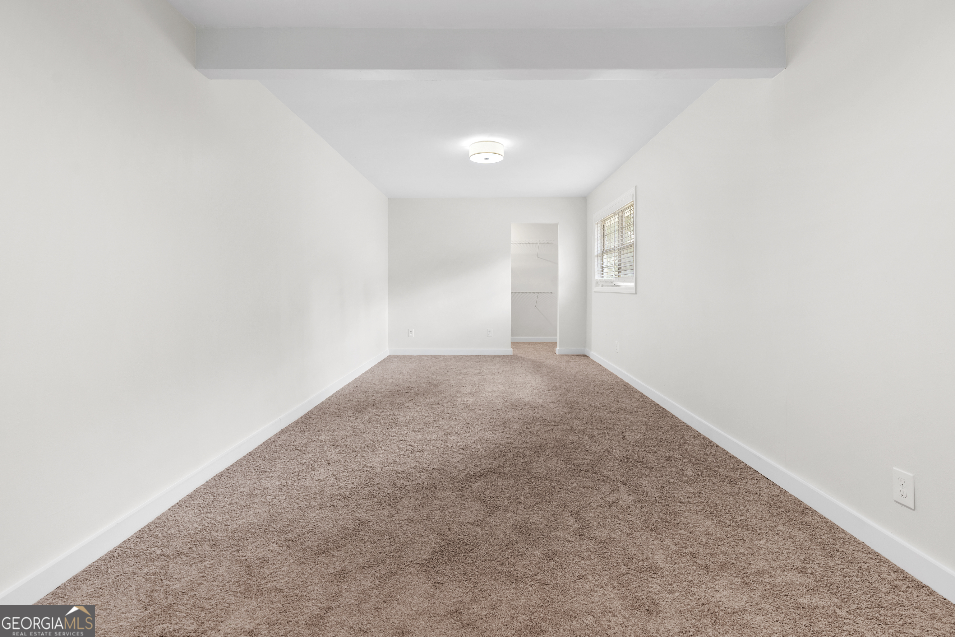 16 Barnesdale Way NE