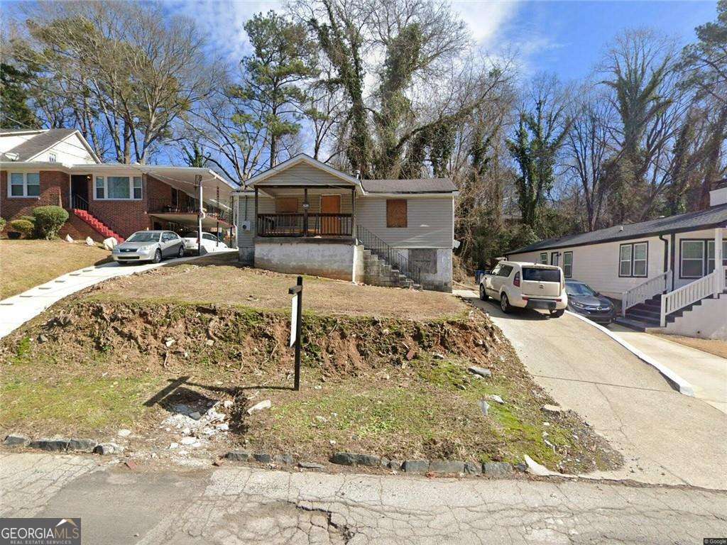 241 Holly Road NW