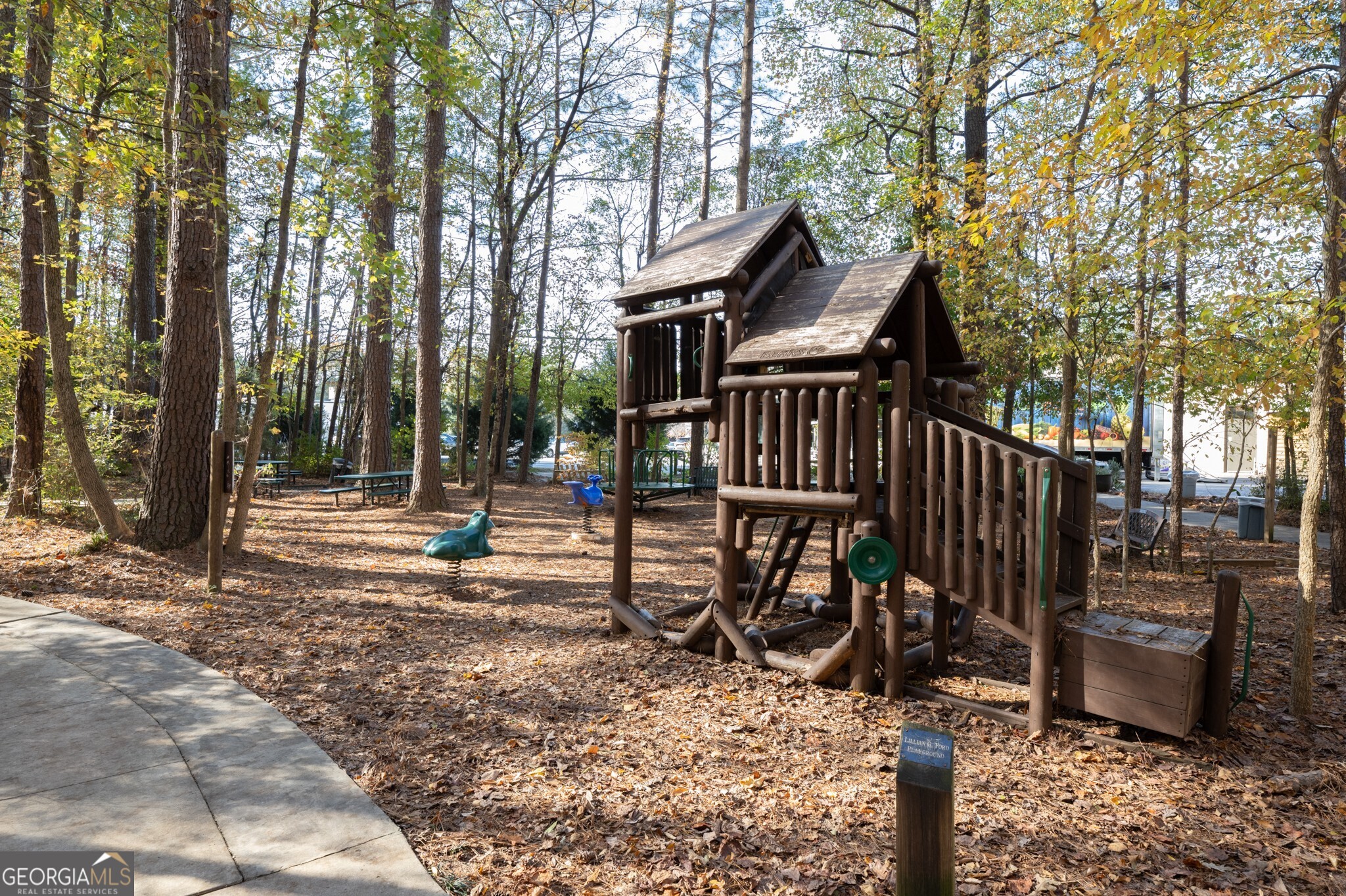 2924 Lavista Road