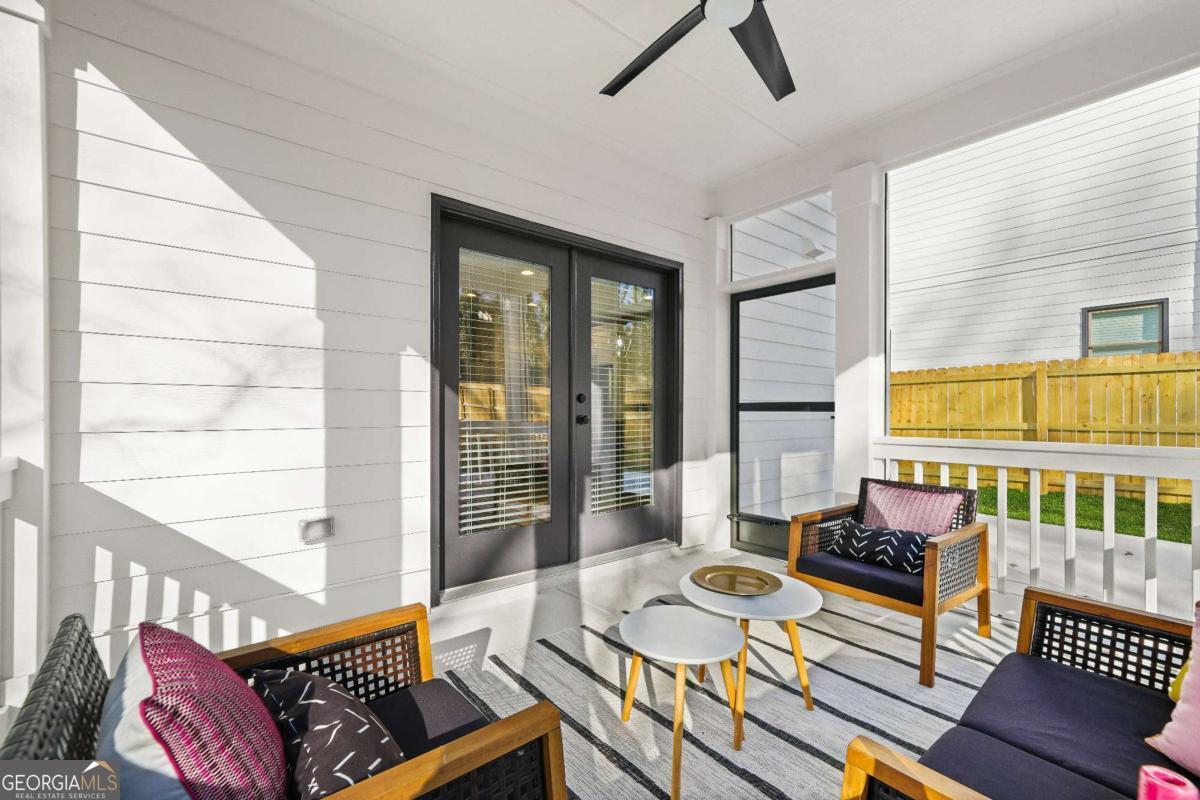 507 Casanova Street SE