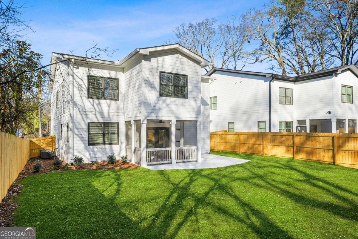 507 Casanova Street SE