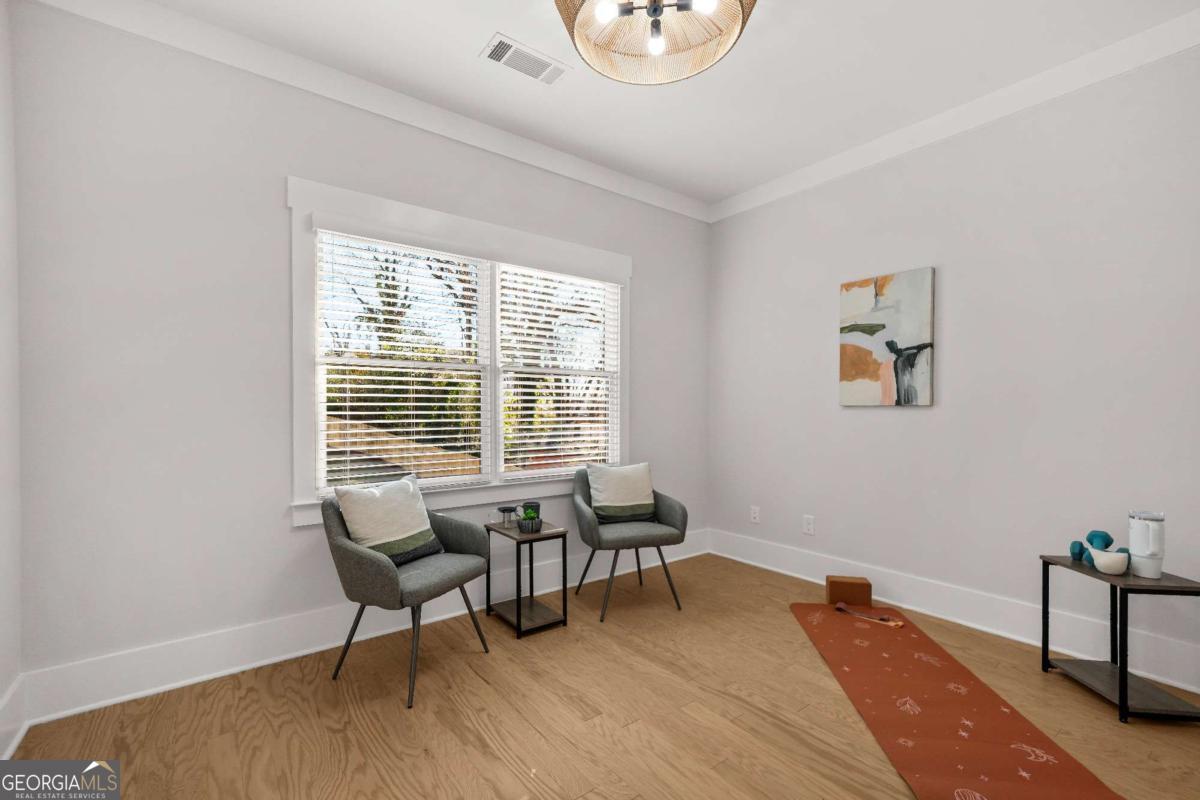 507 Casanova Street SE