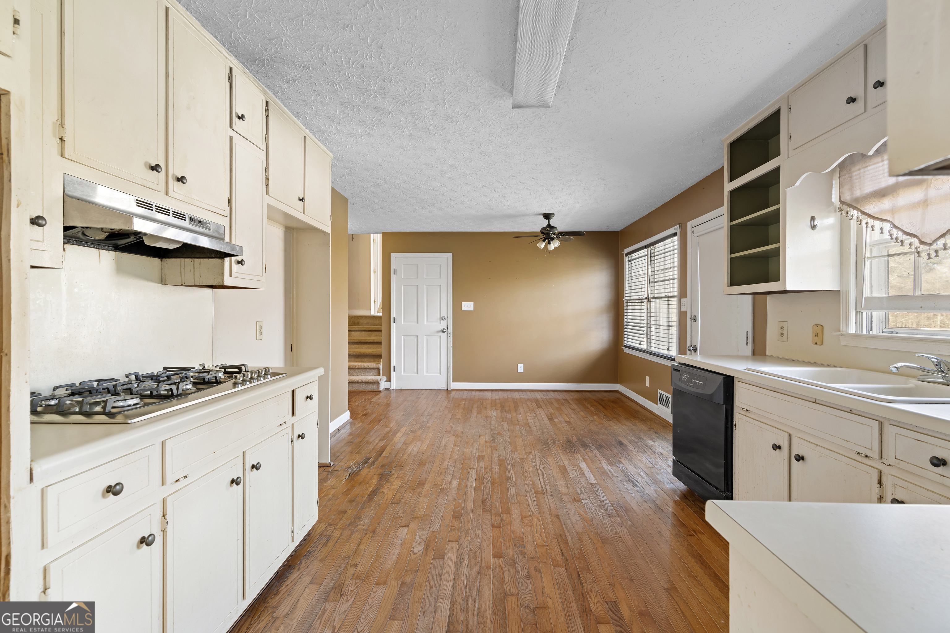 2250 Ridge Forest Drive