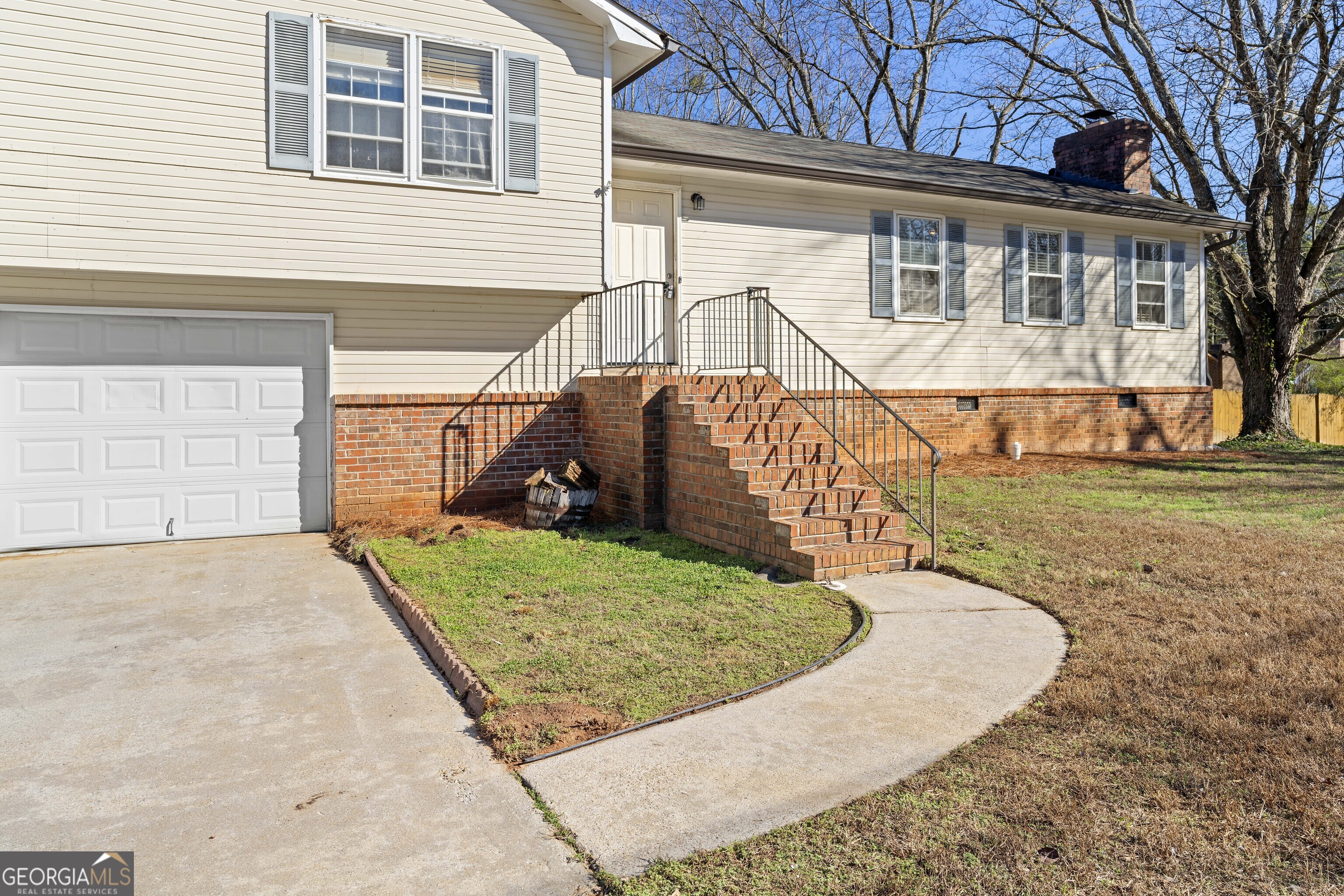 2250 Ridge Forest Drive