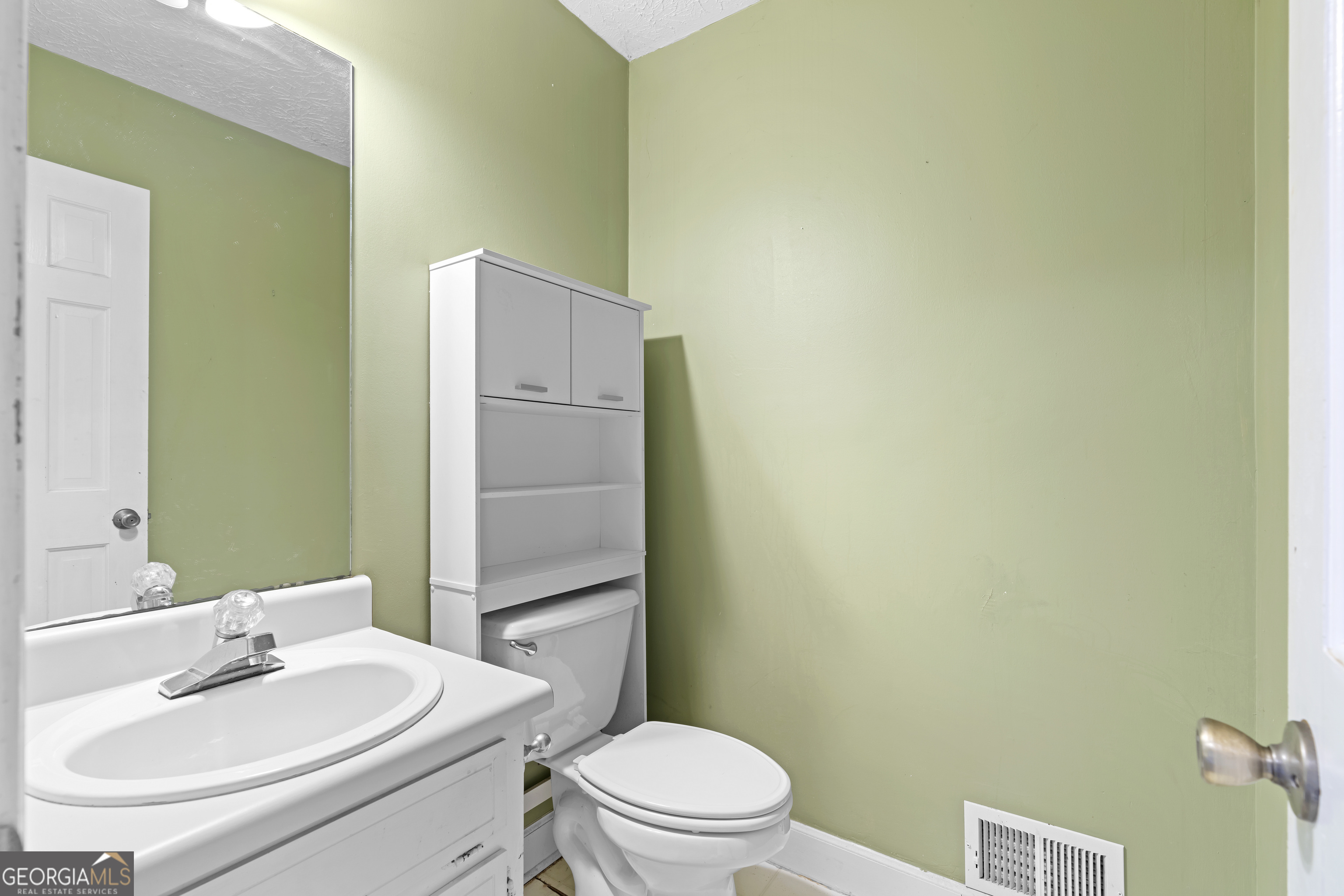 2250 Ridge Forest Drive