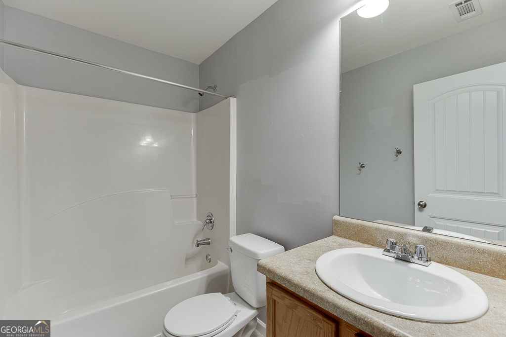 1807 Brookside Lay Circle