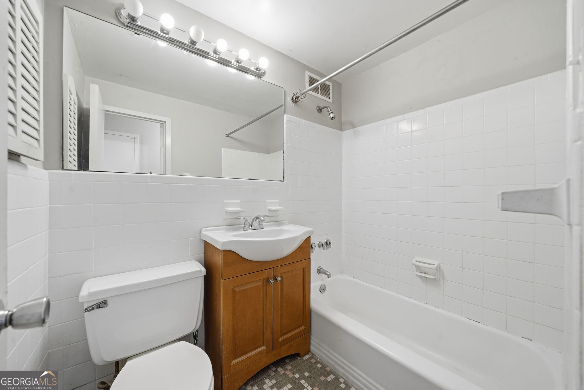 215 Piedmont Avenue # 2002