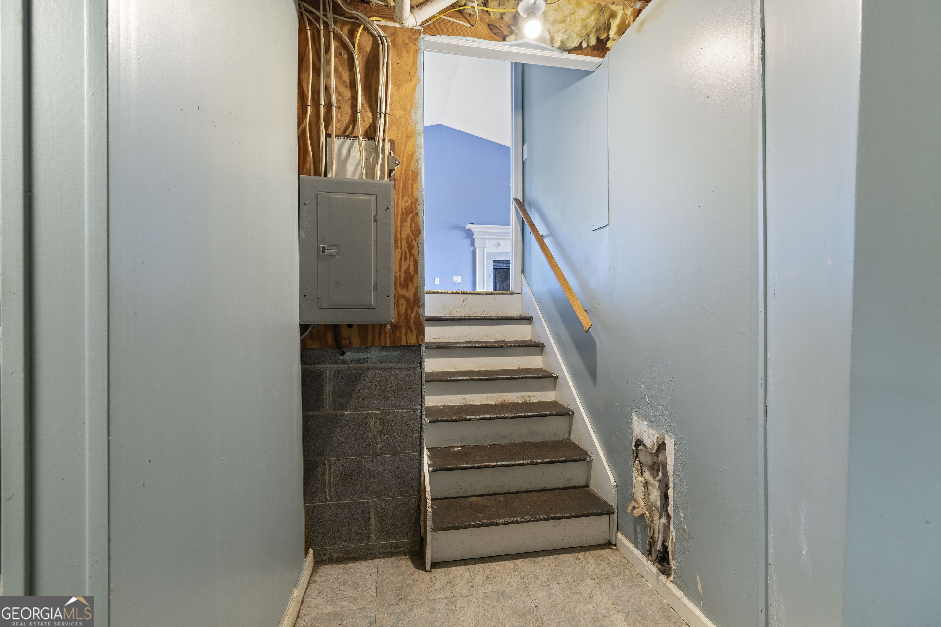 12 Creek Bend Court SW