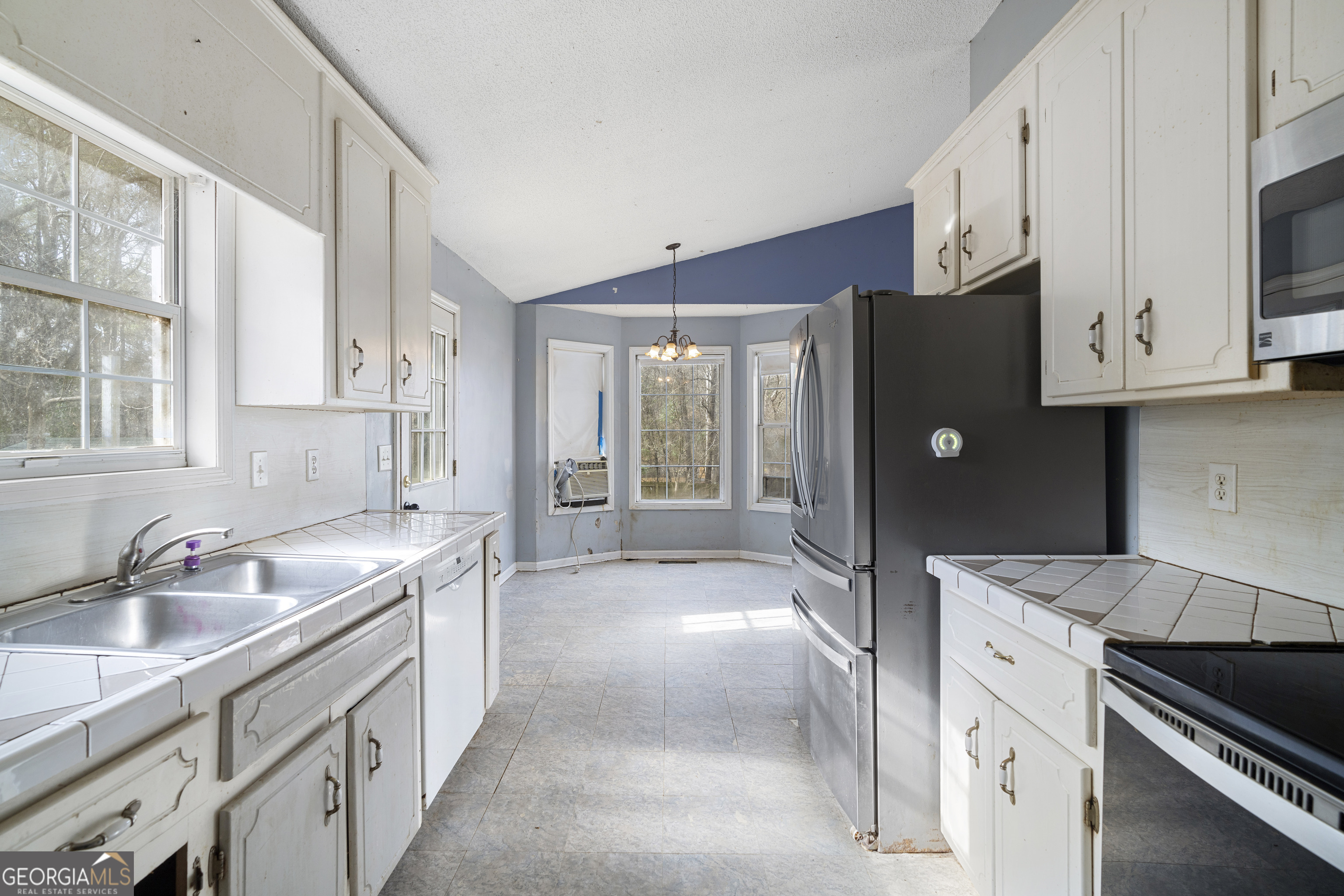 12 Creek Bend Court SW