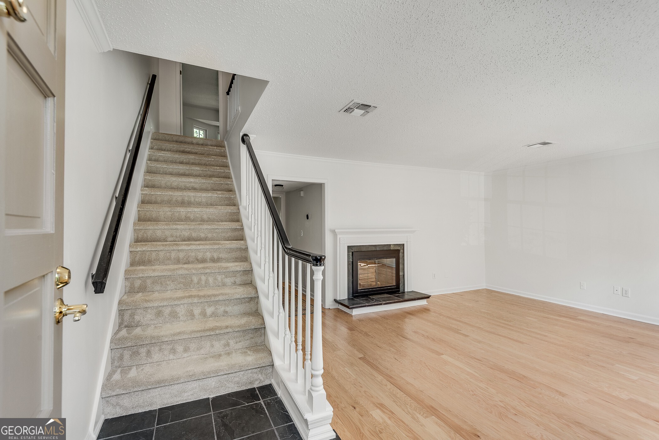 2474 Northlake Court