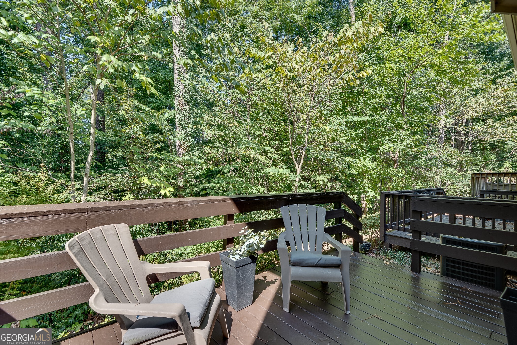 2474 Northlake Court