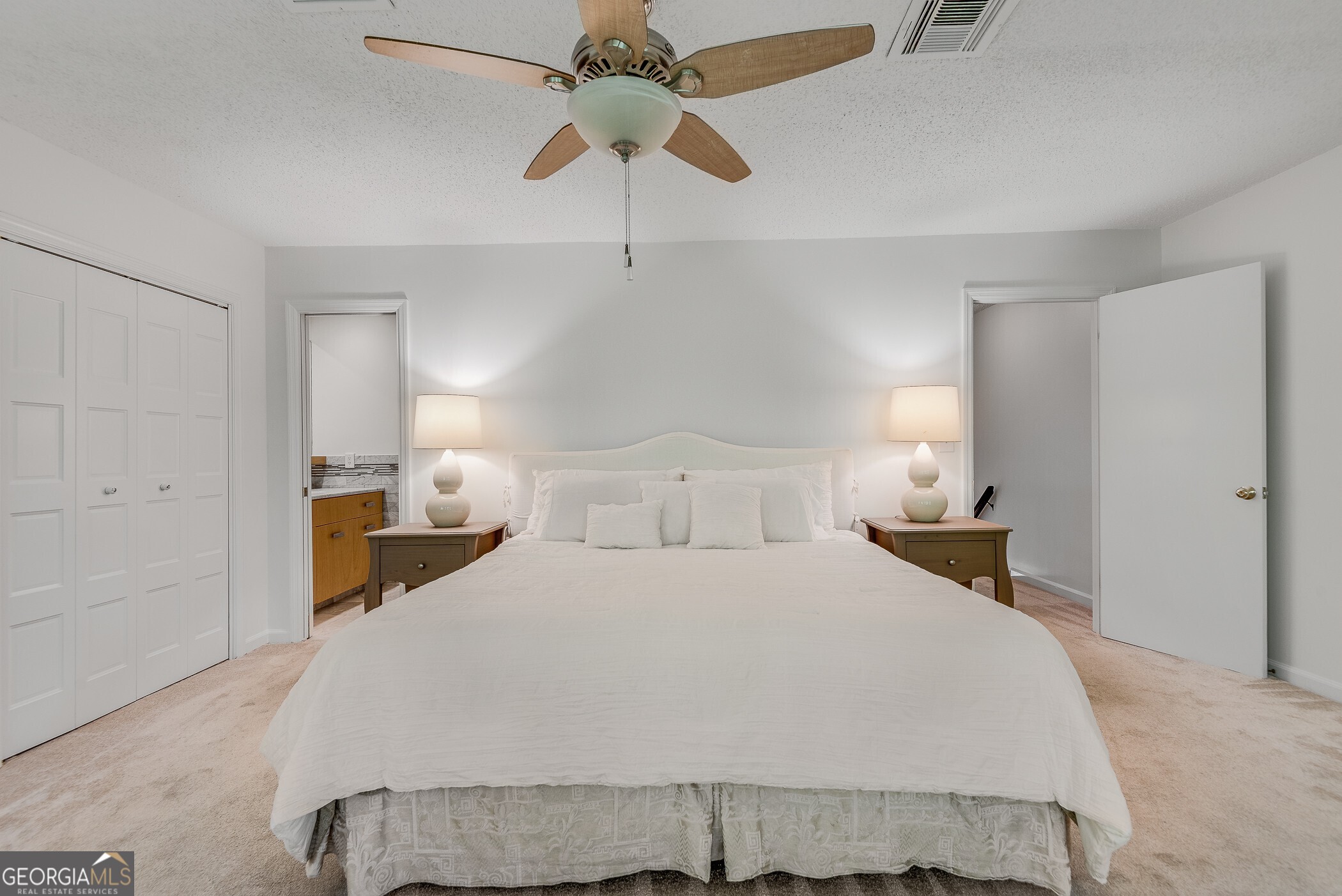 2474 Northlake Court