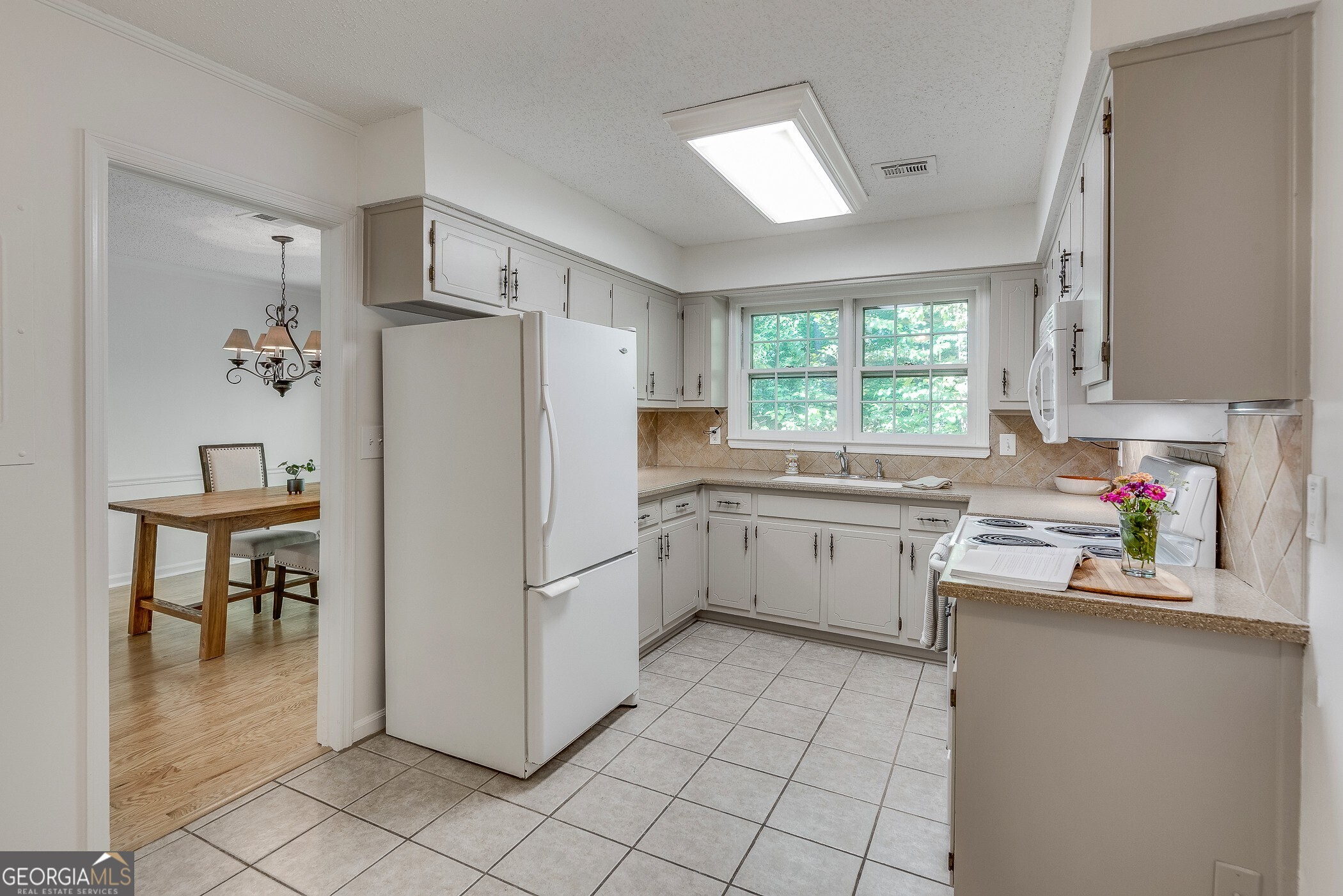 2474 Northlake Court