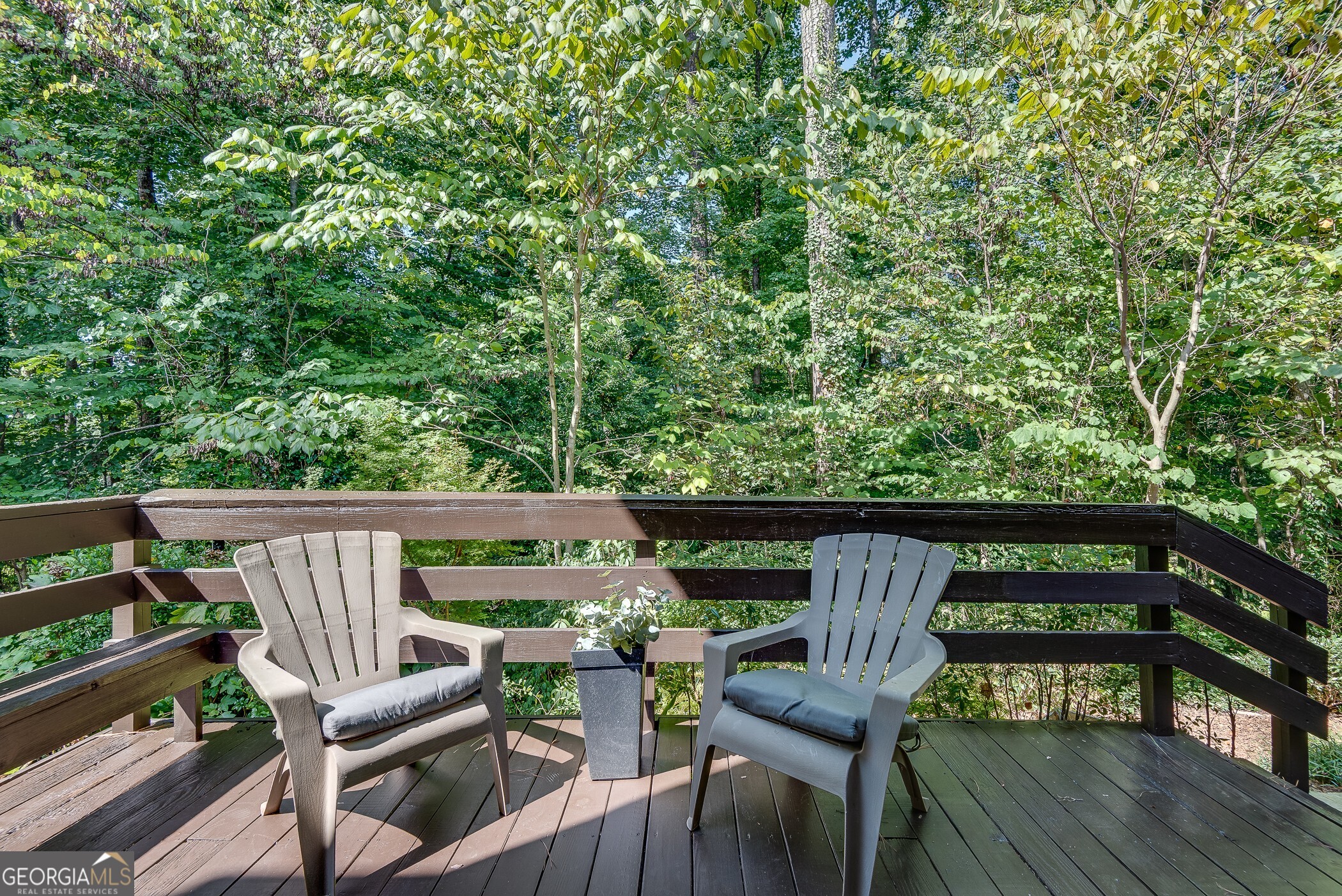 2474 Northlake Court