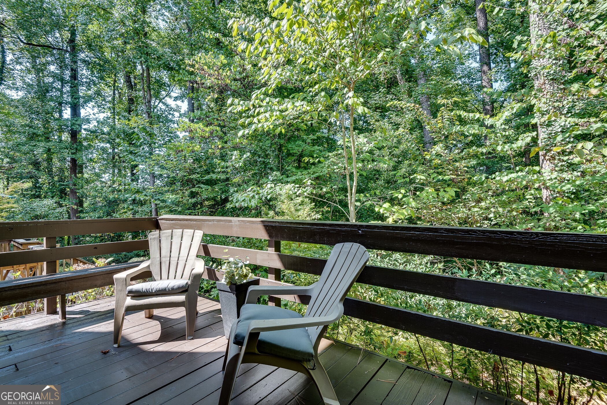 2474 Northlake Court