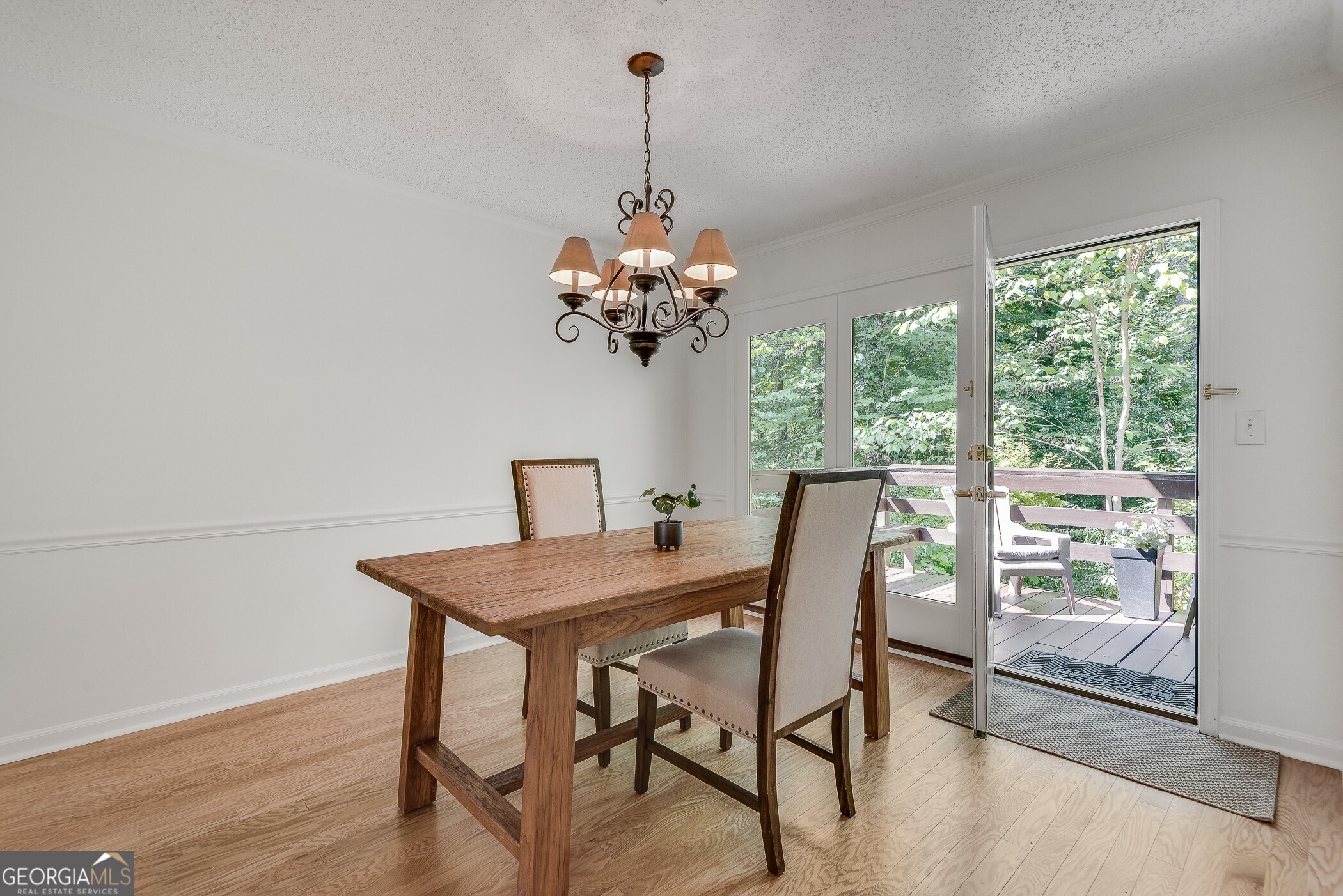 2474 Northlake Court