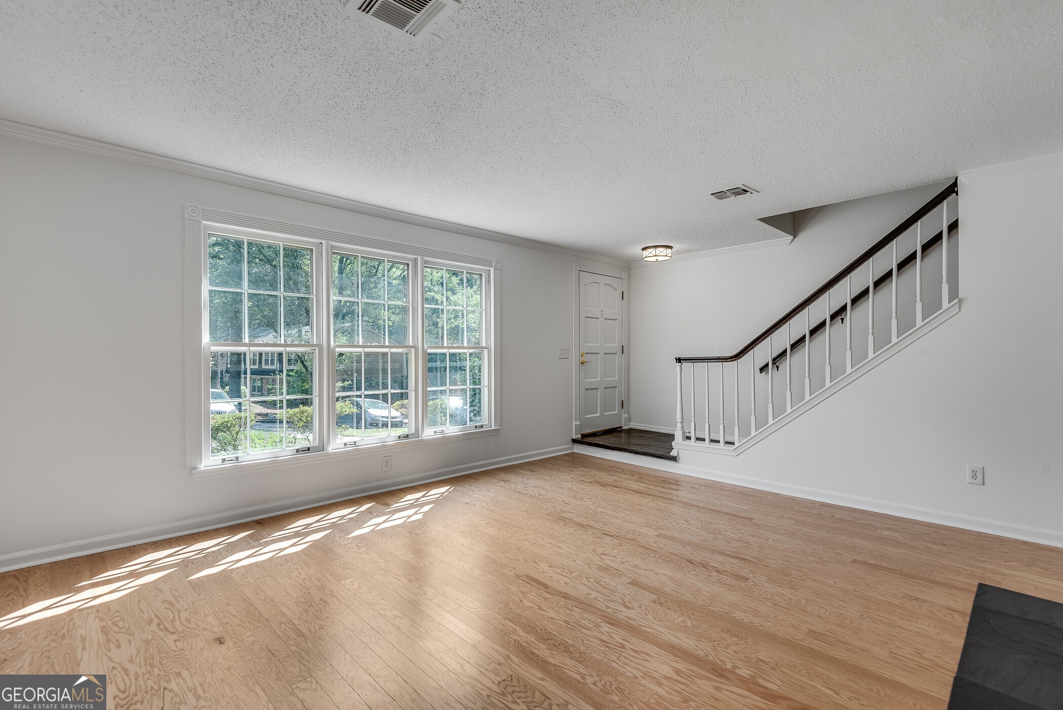 2474 Northlake Court