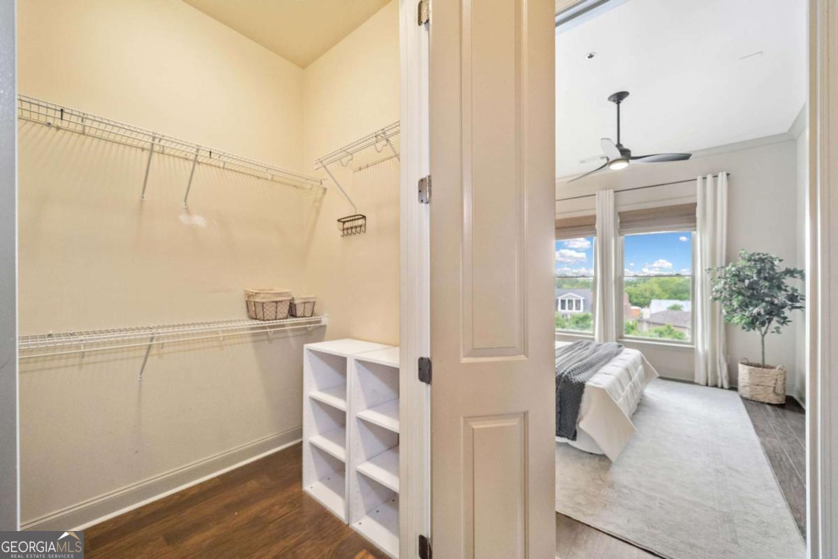 360 Chambers Street # 210