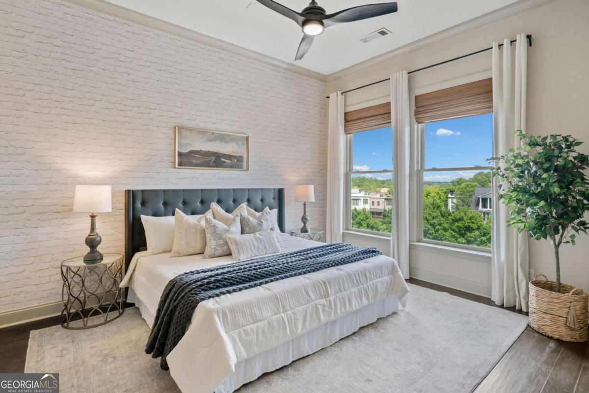 360 Chambers Street # 210