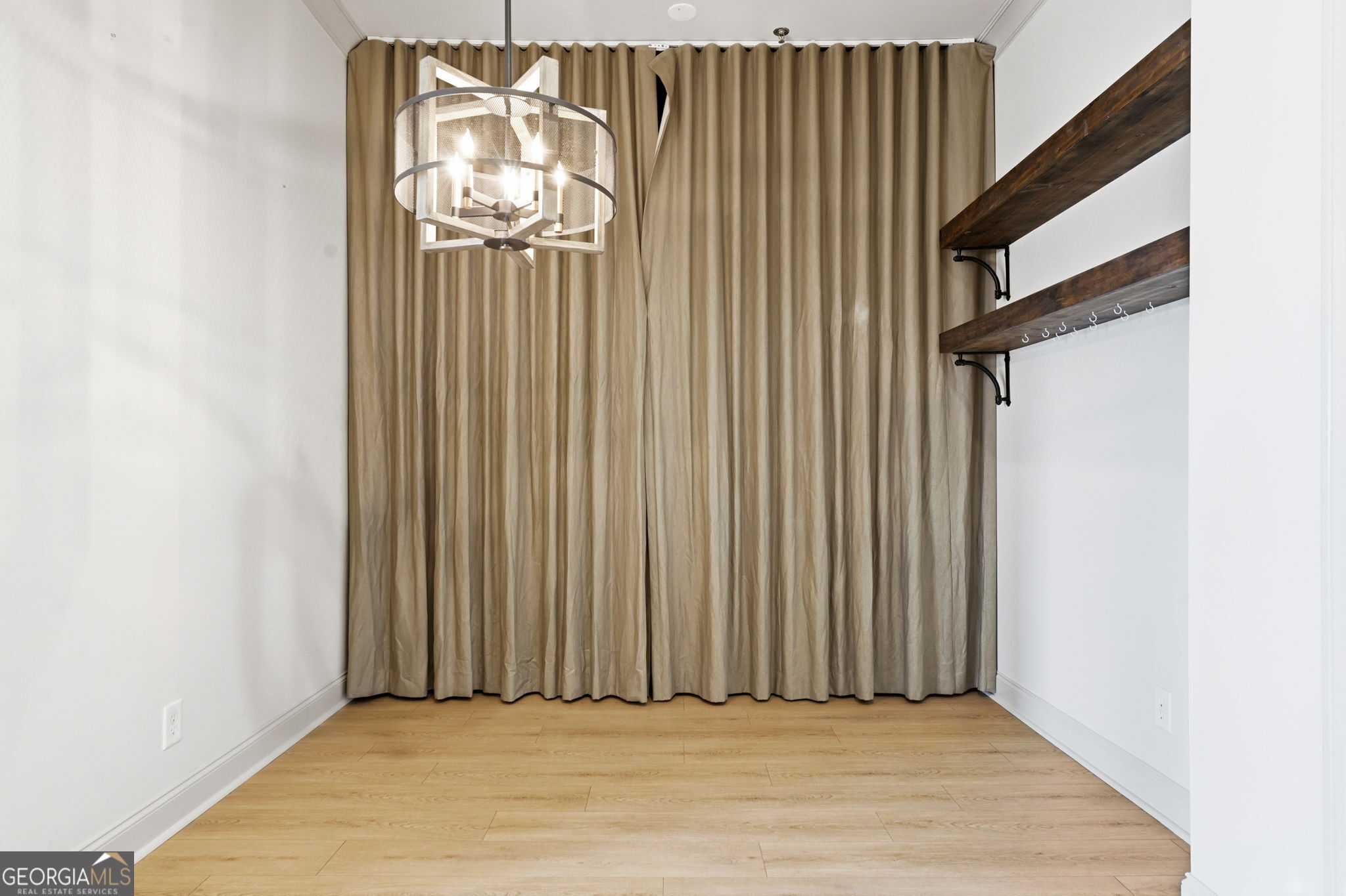 360 Chambers Street # 210