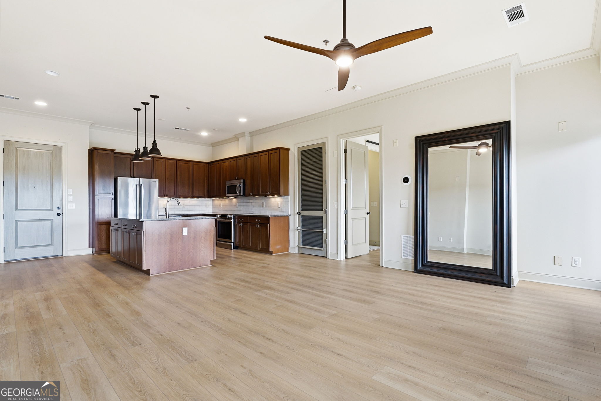 360 Chambers Street # 210