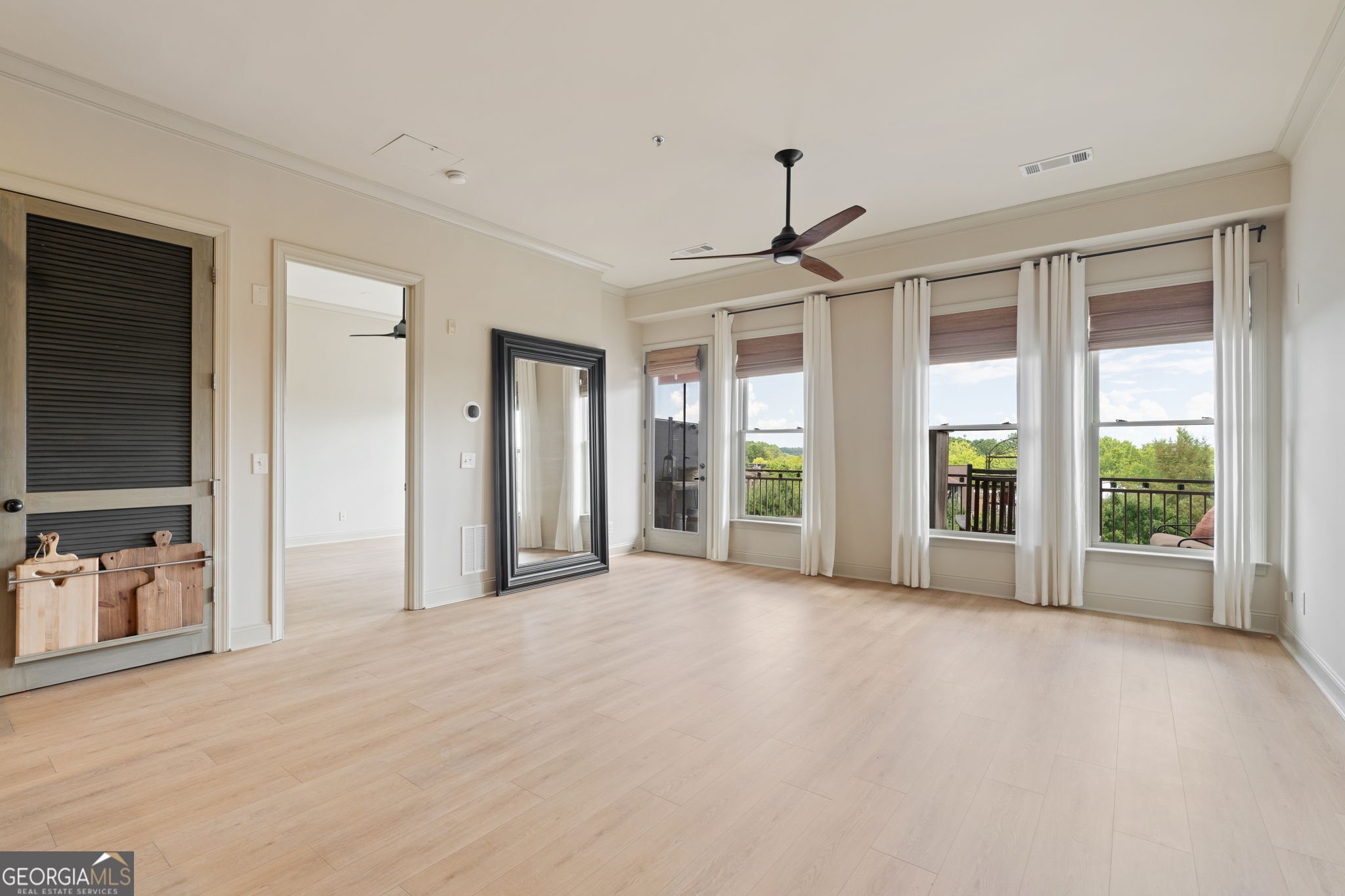 360 Chambers Street # 210