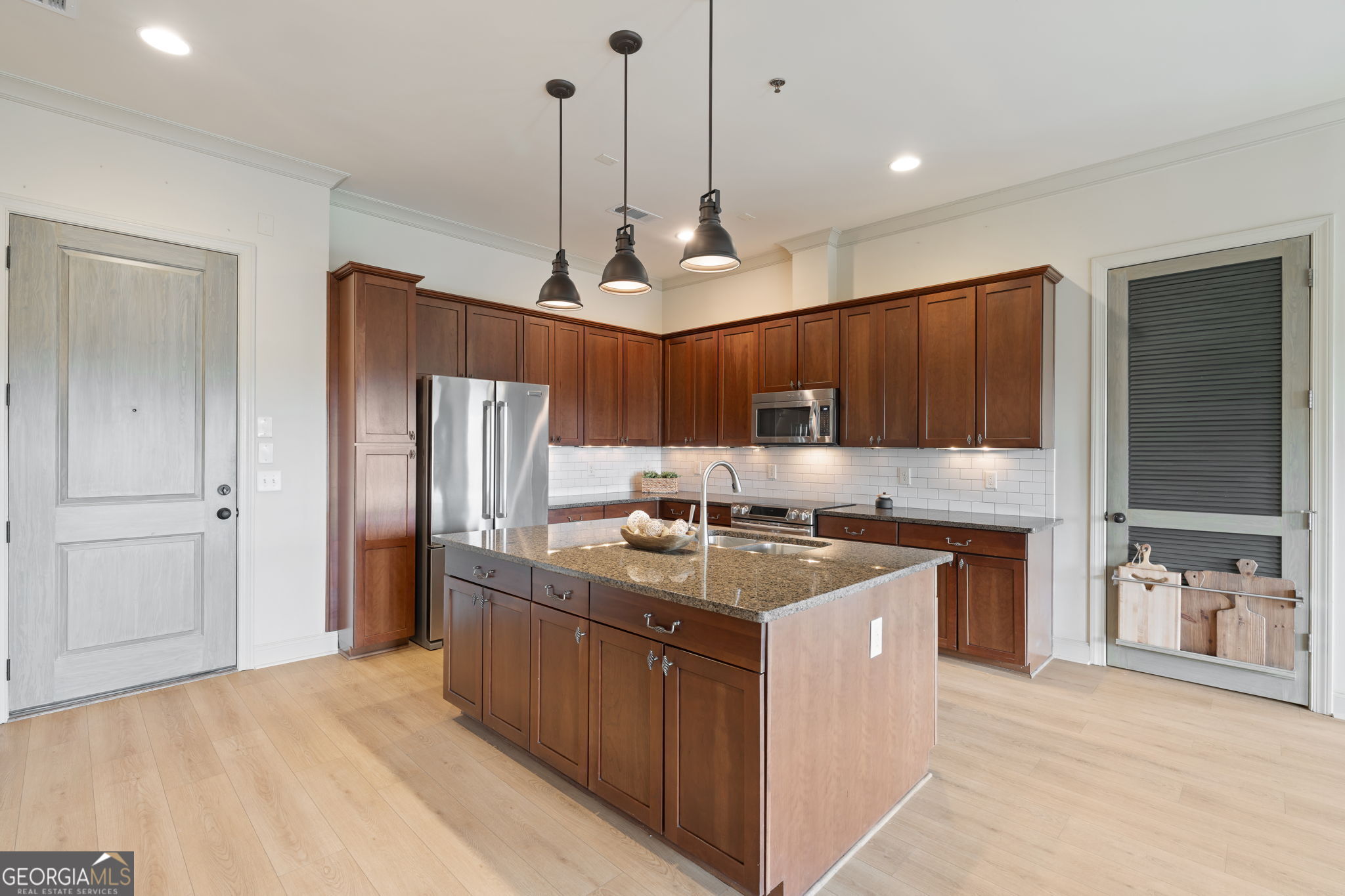 360 Chambers Street # 210