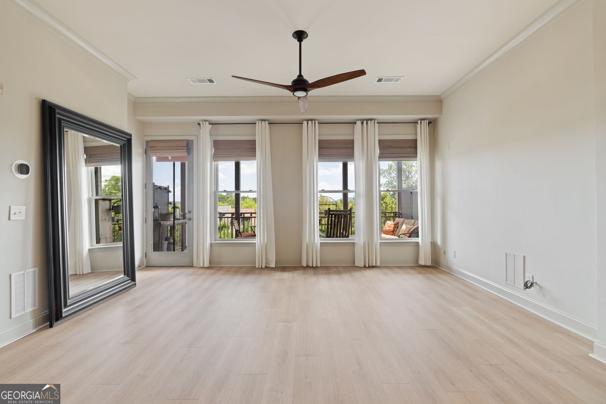 360 Chambers Street # 210