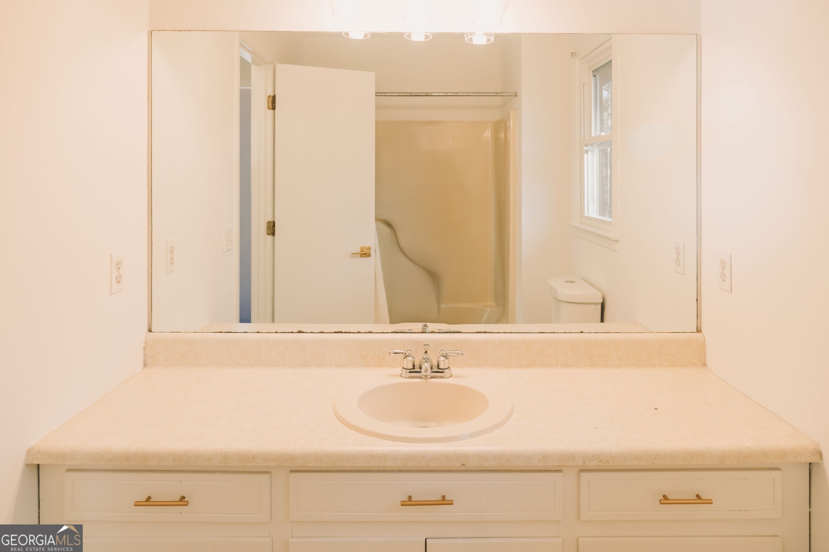 600 Hickory Creek Lane