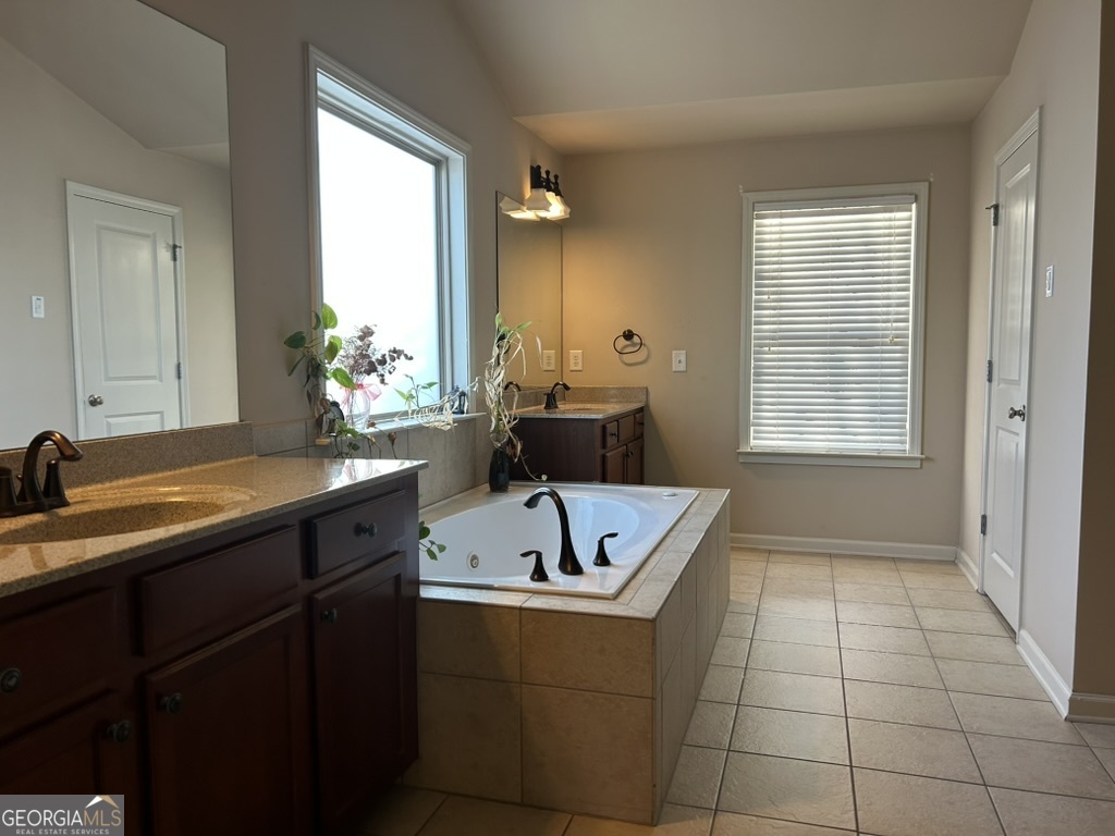 1525 Thunder Gulch Pass