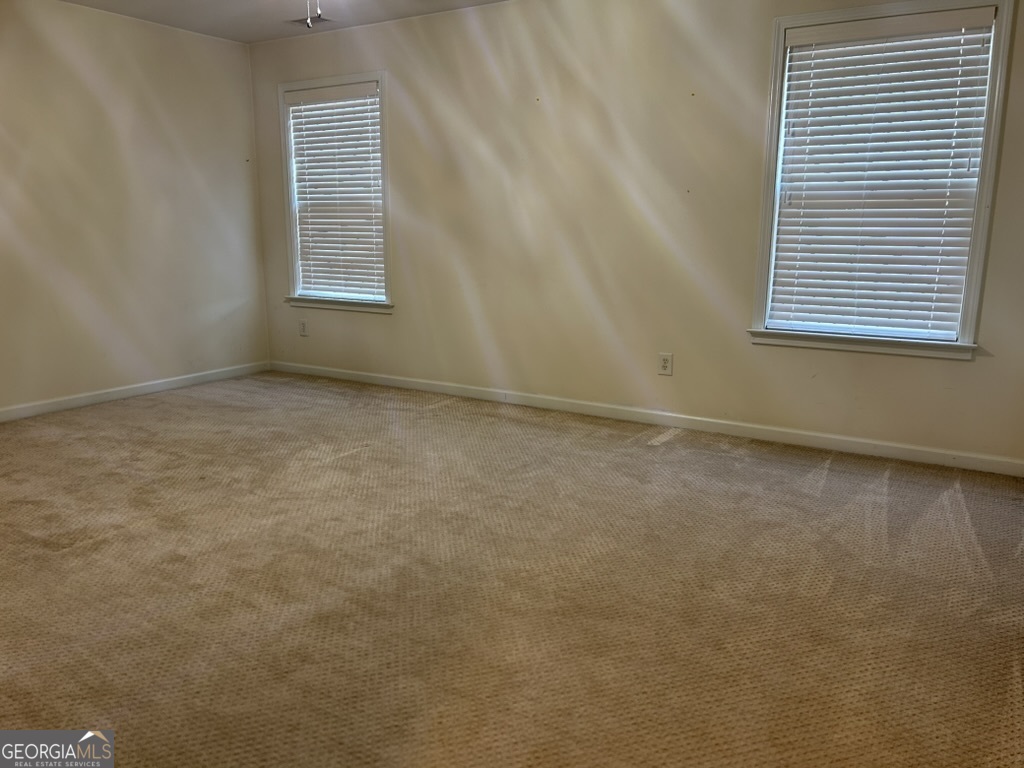 1525 Thunder Gulch Pass