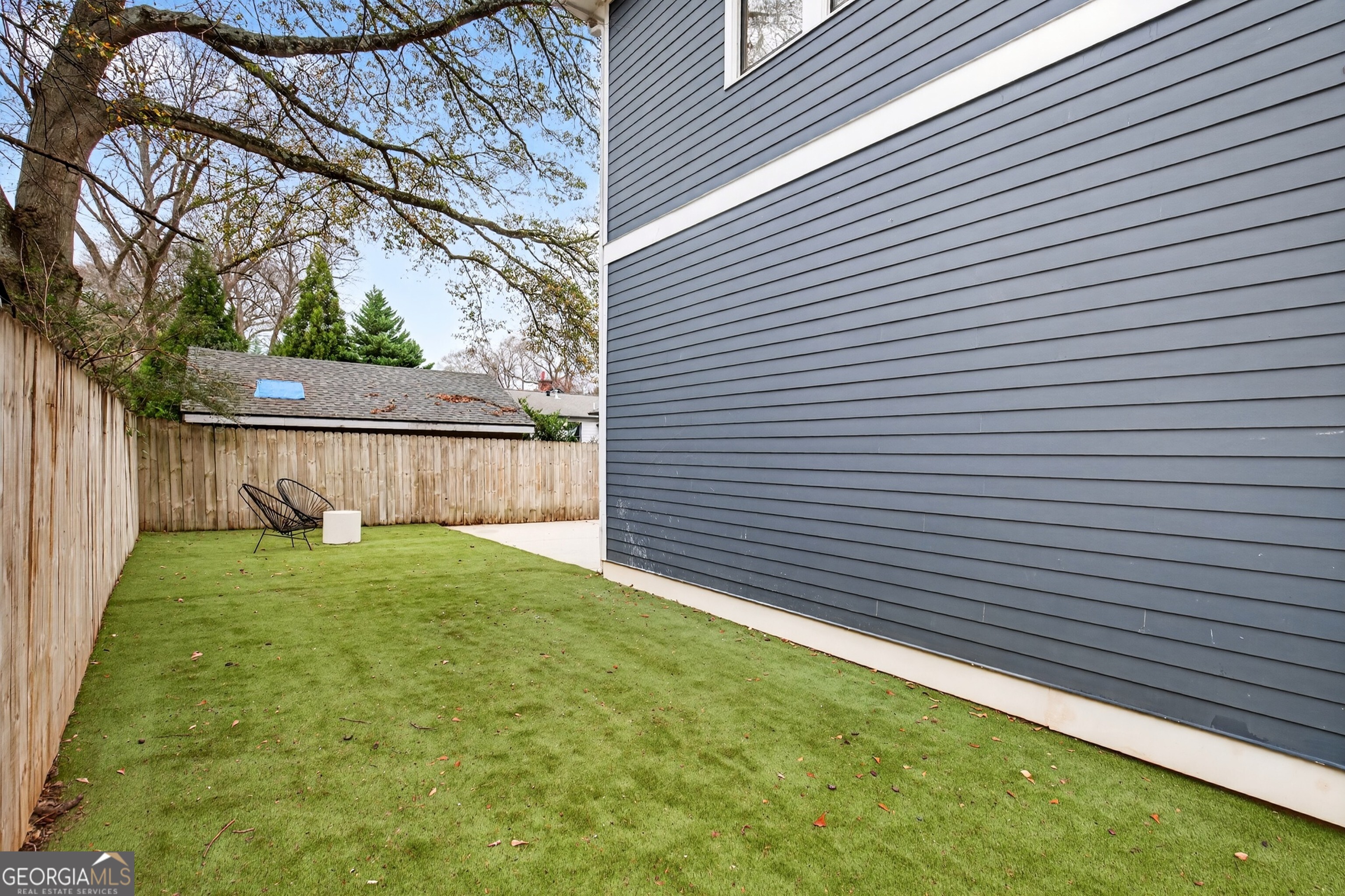 691 Willoughby Way NE