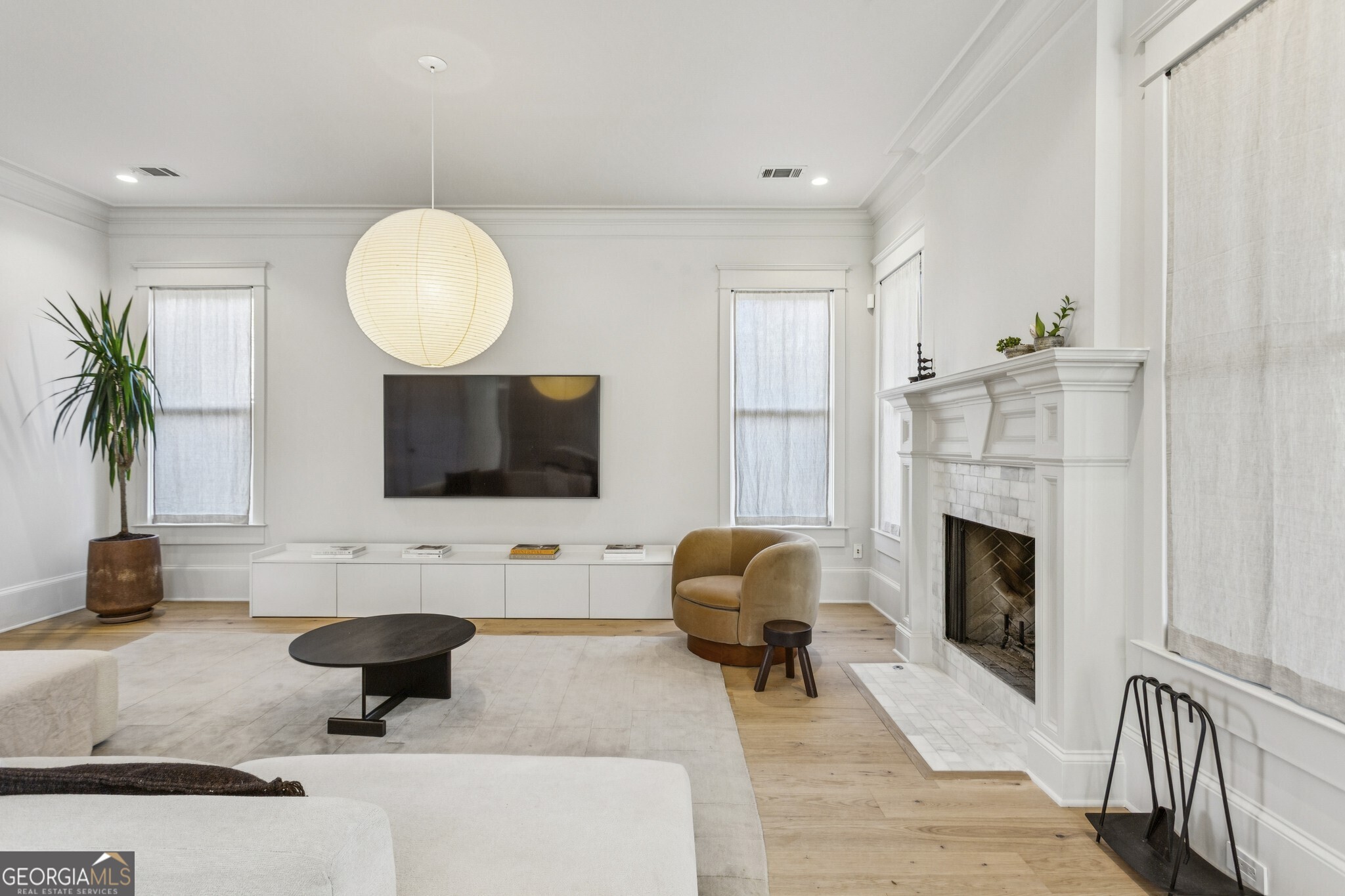 691 Willoughby Way NE