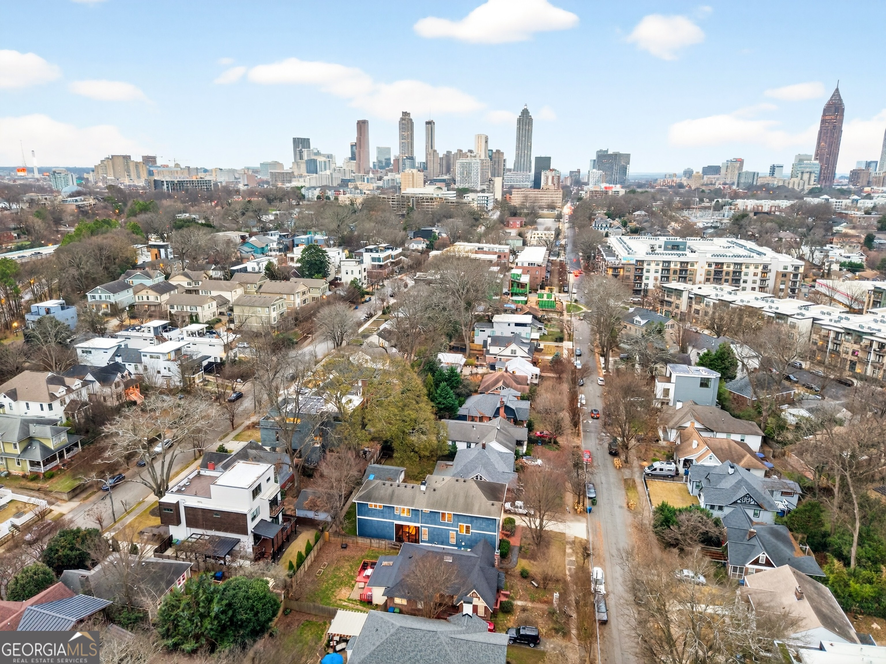 691 Willoughby Way NE