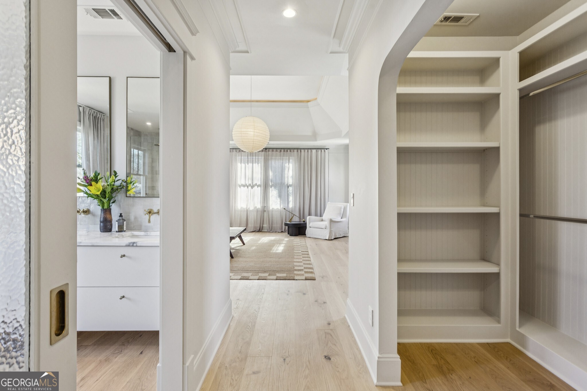 691 Willoughby Way NE