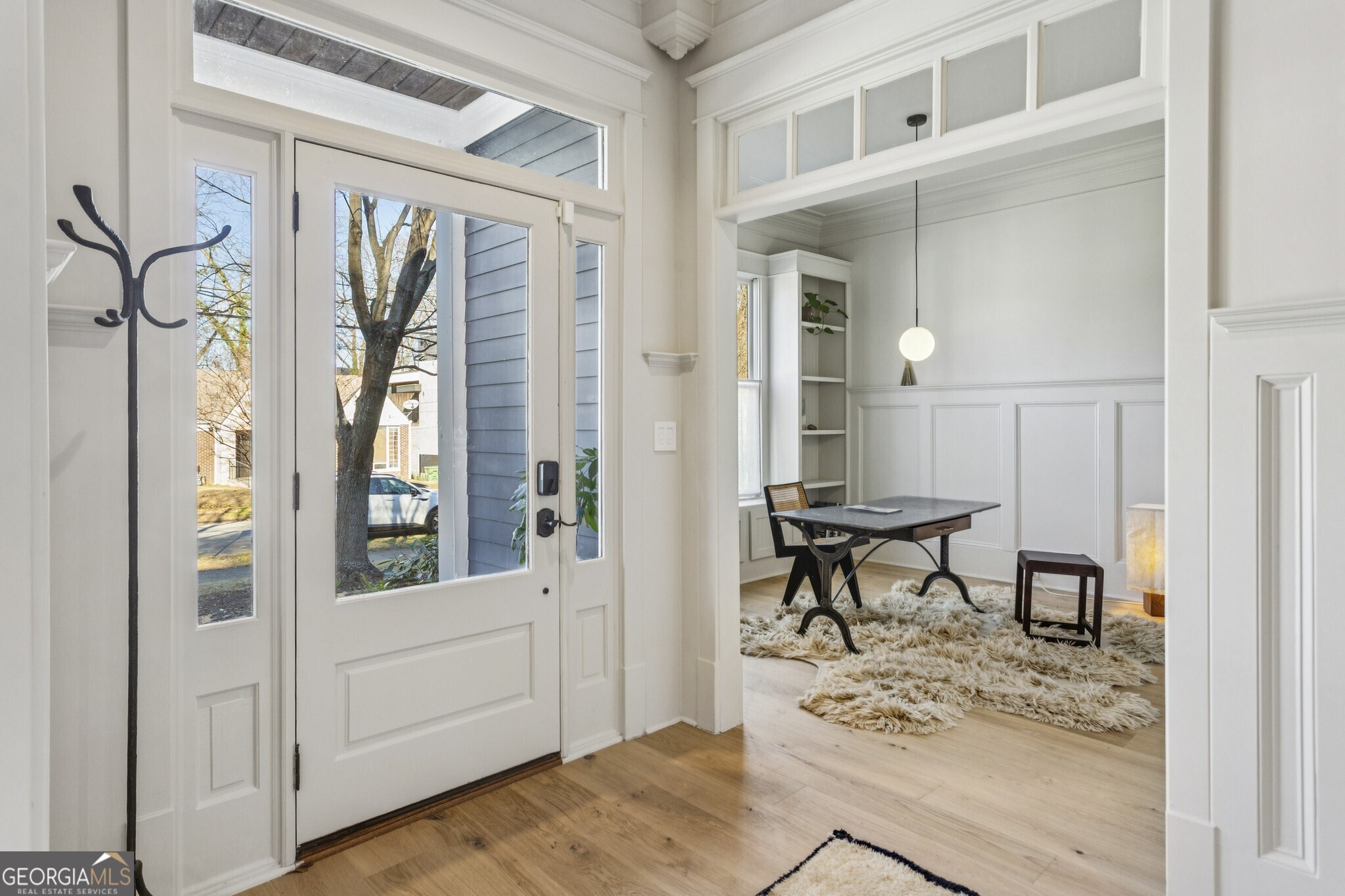 691 Willoughby Way NE