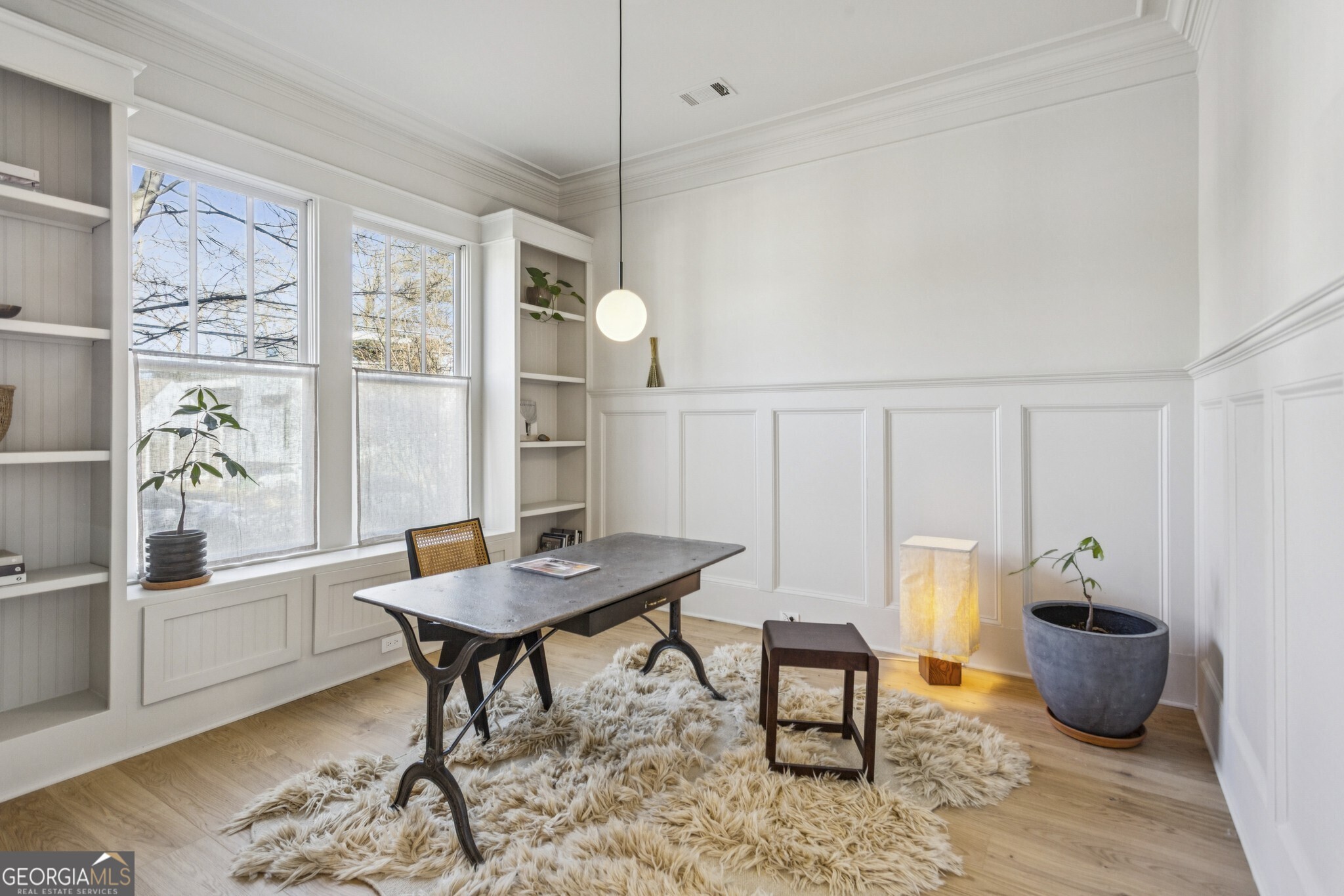 691 Willoughby Way NE