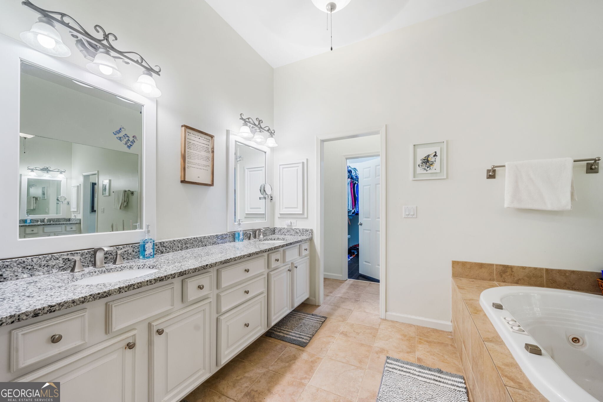 5800 Waters Edge Trail