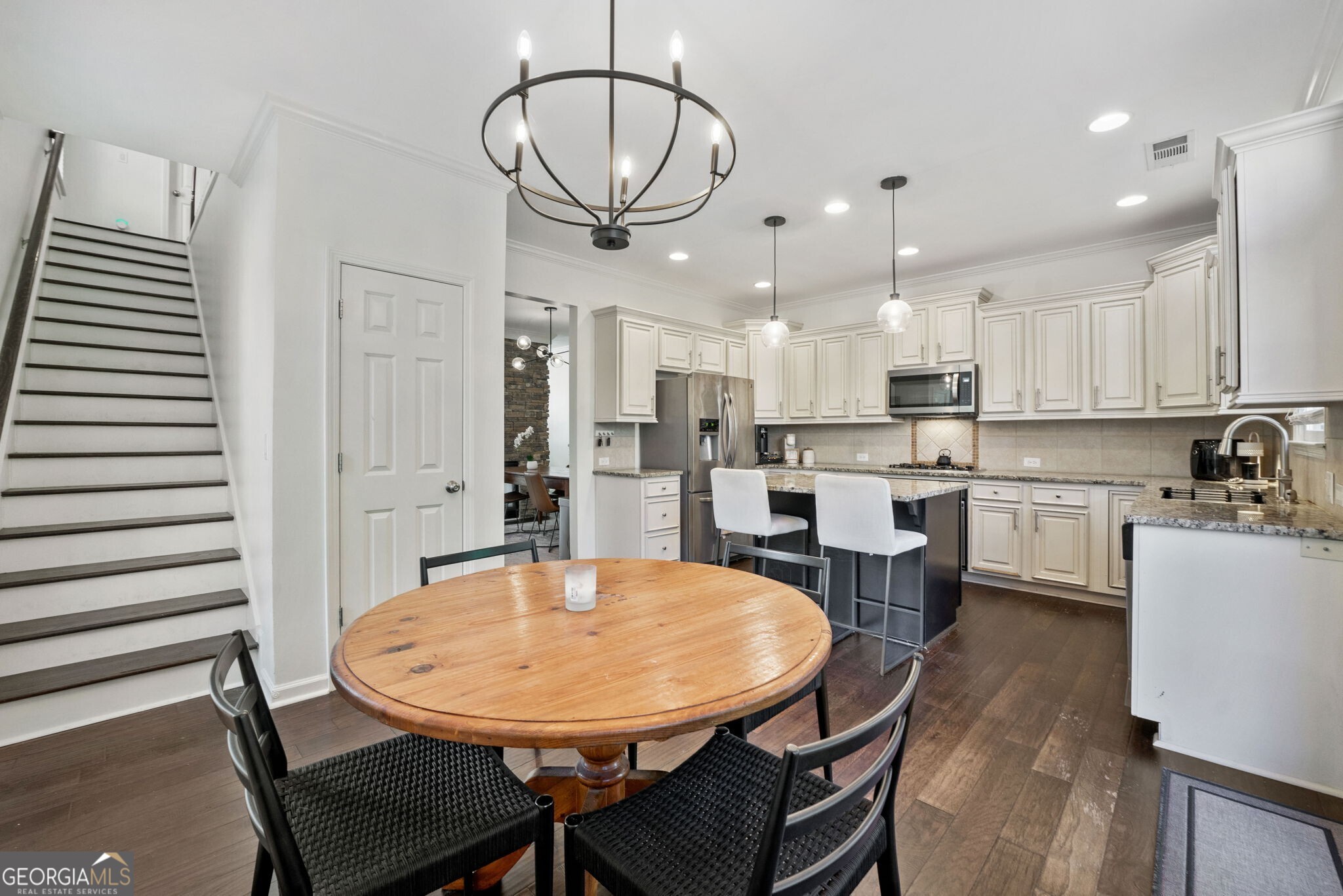 5800 Waters Edge Trail